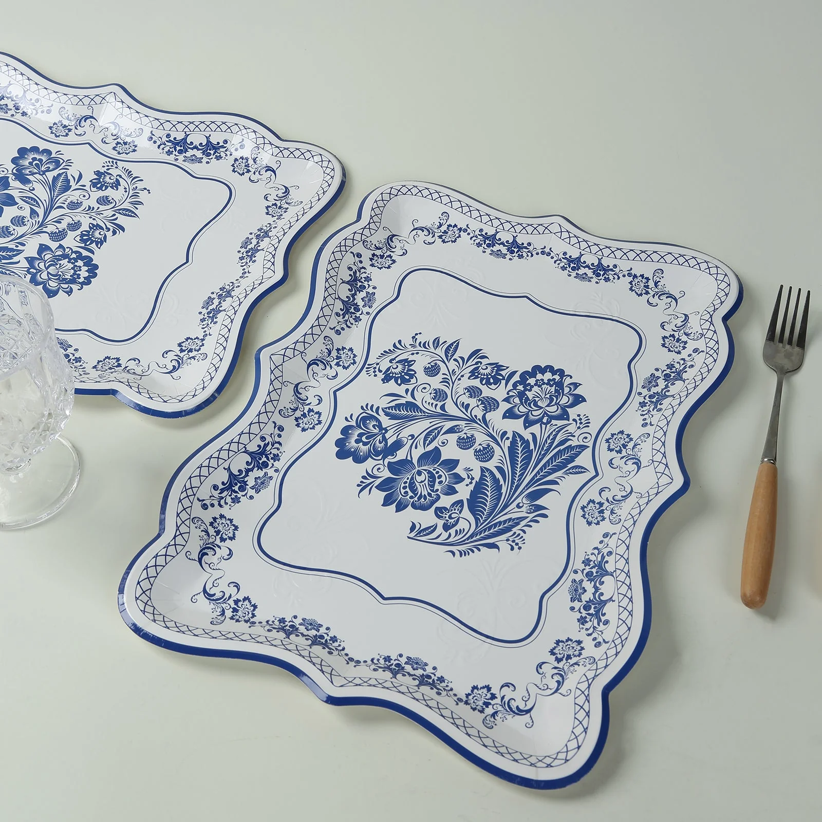 10-Pack Paper Rectangle Serving Trays 14"x10" White Royal Blue - Image 4