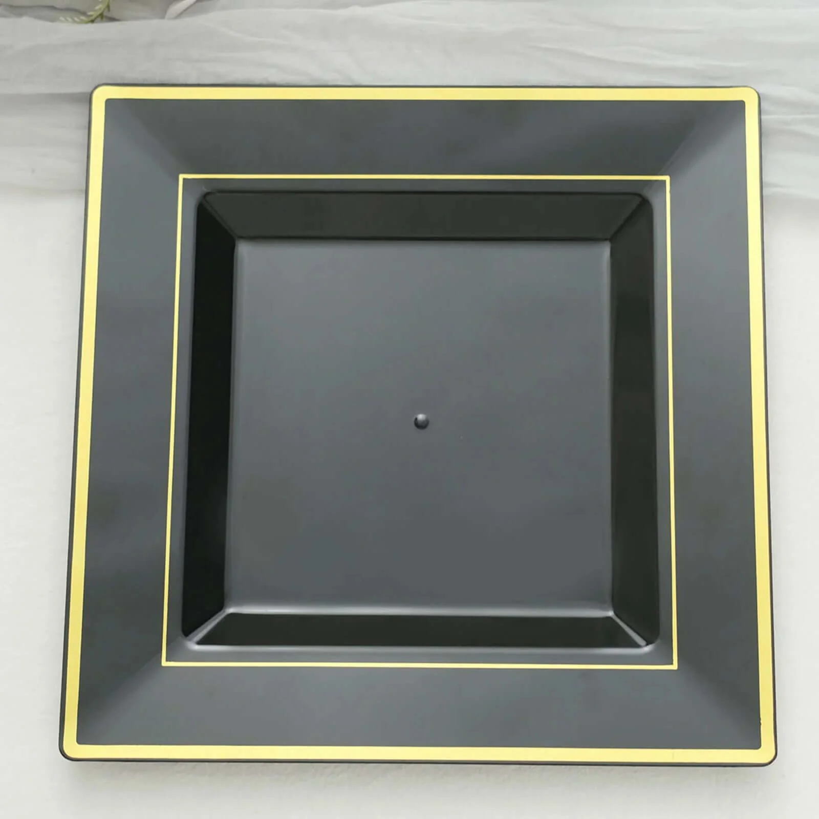 10-Pack Plastic Dinner Plates 10" Black Square with Gold Trim - Stylish Disposable Party Plates