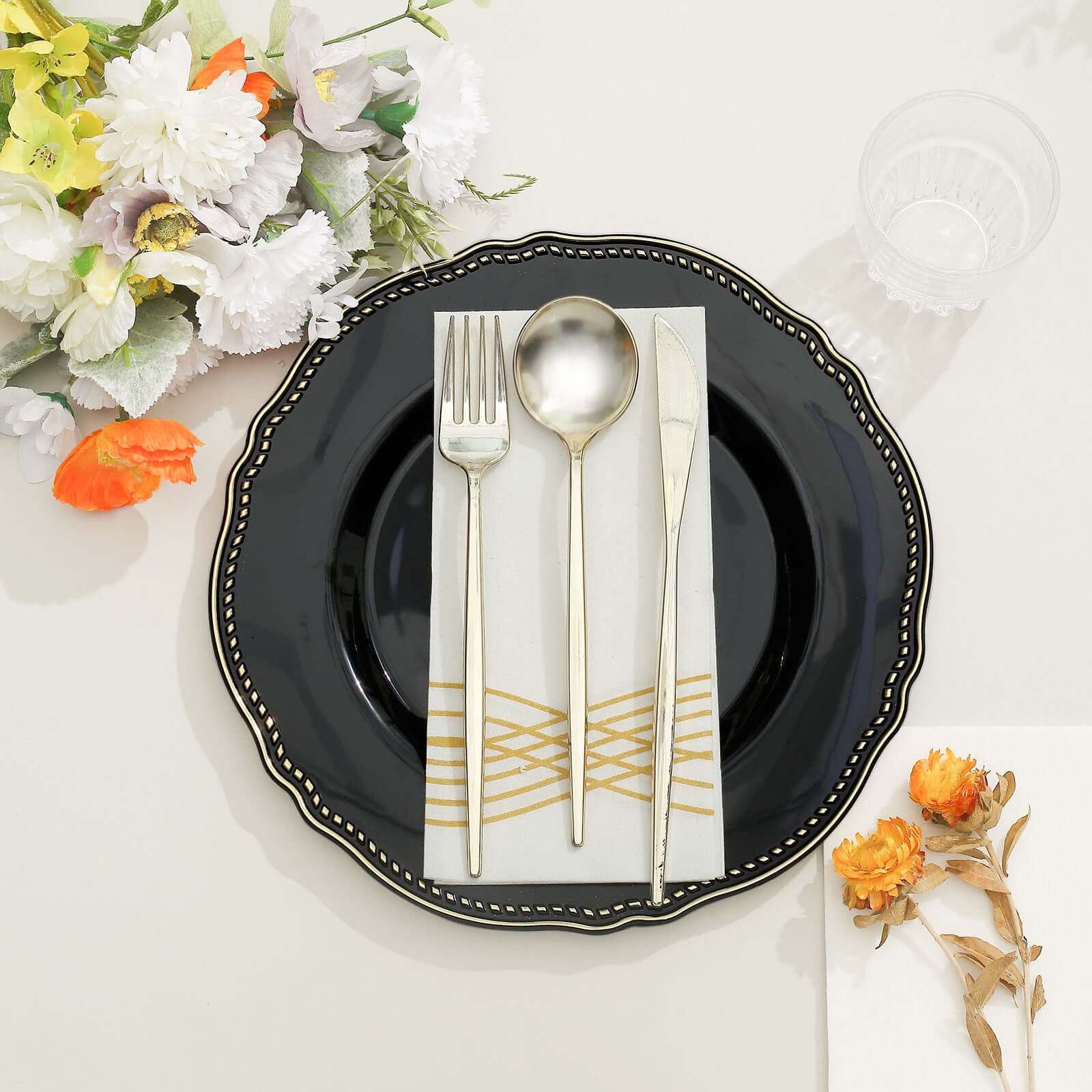 10-Pack Plastic Dinner Plates 10" Black with Gold Scalloped Rim - Large Disposable Party Plates - Image 9