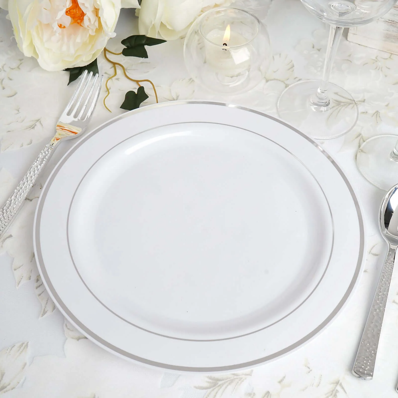 10-Pack Plastic Dinner Plates 10" White with Très Chic Silver Rim - Stylish Disposable Plates for Events - Image 2