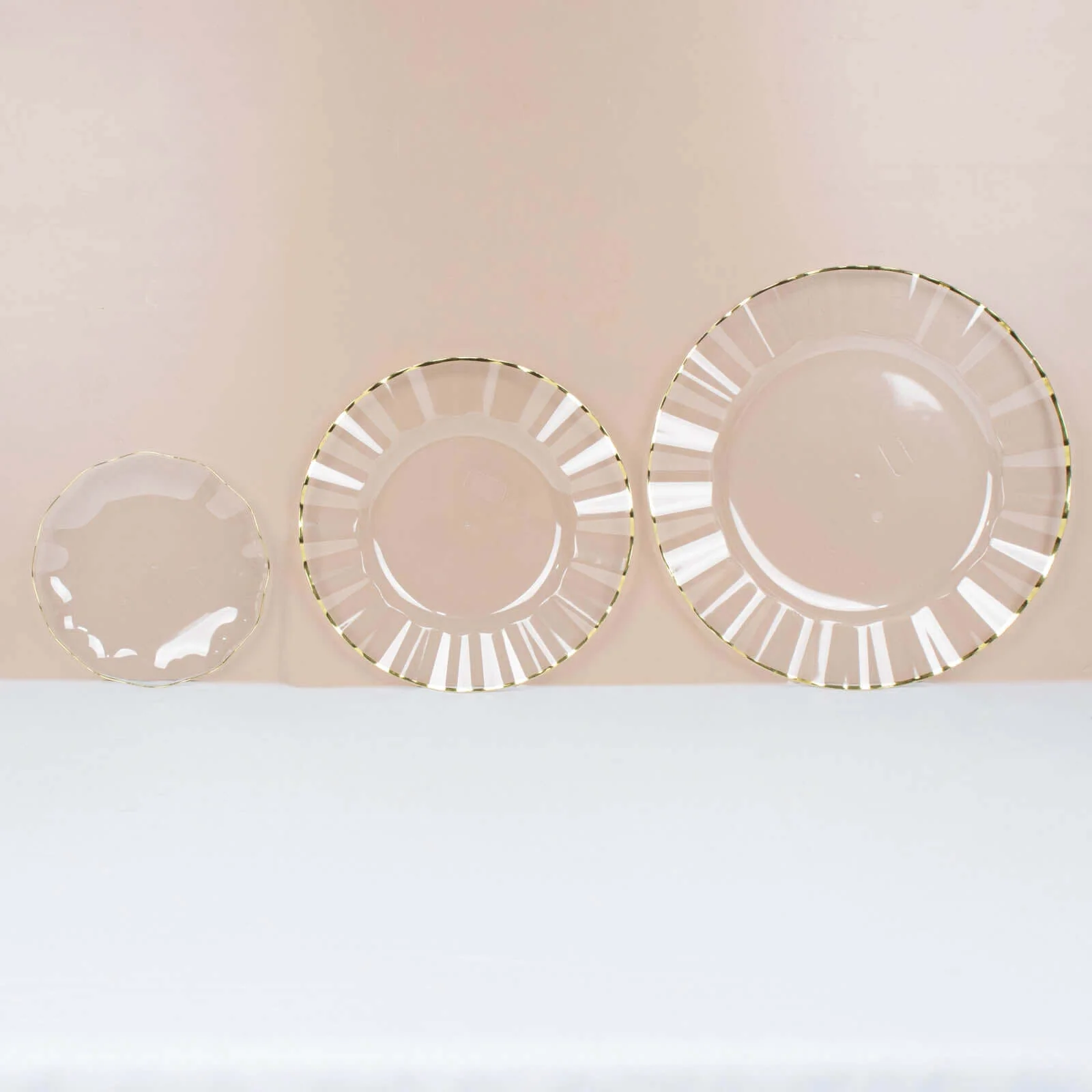 10-Pack Plastic Round Dessert Plates 6" Clear Ruffled Rim with Gold Edging - Heavy Duty Disposable Salad Appetizer Dinnerware - Image 7