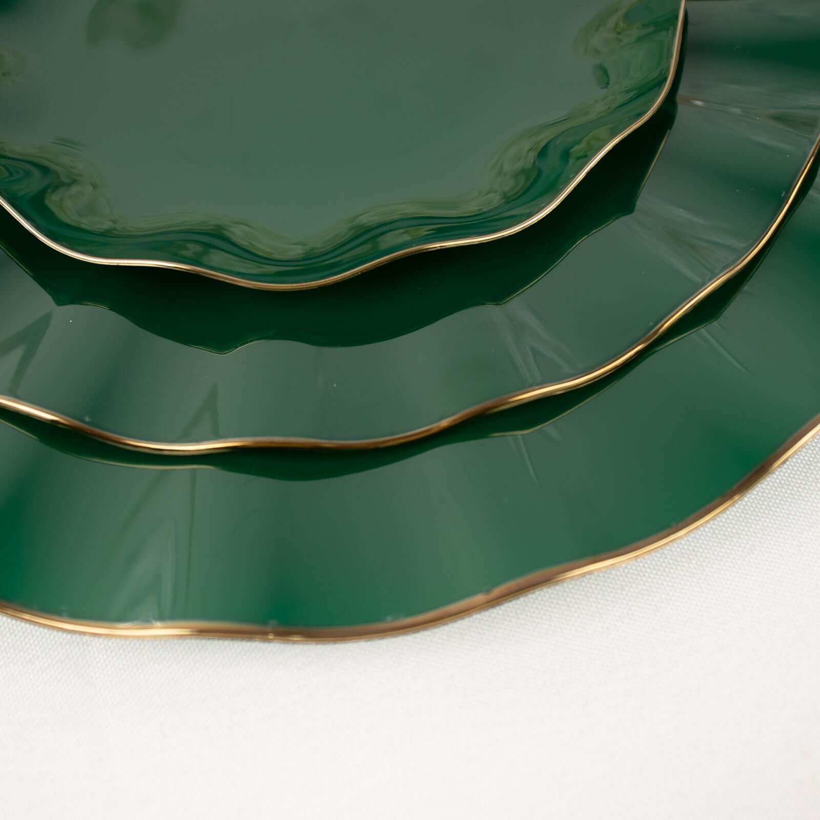 10-Pack Plastic Round Dessert Plates 6" Hunter Emerald Green Ruffled Rim with Gold Edging - Heavy Duty Disposable Salad Appetizer Dinnerware - Image 8