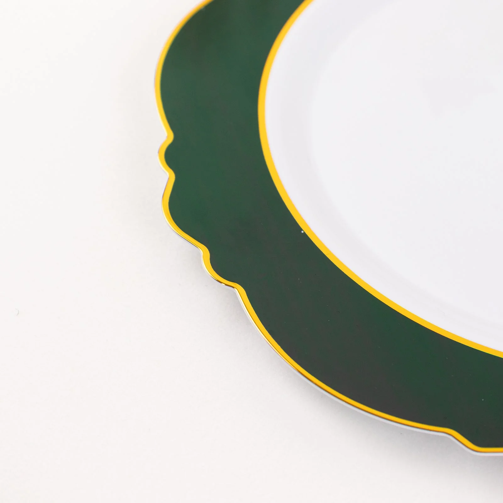 10-Pack Plastic Round Dessert Plates 8" White with Hunter Emerald Green Blossom Design & Gold Edging - Disposable Salad Appetizer Plates - Image 10