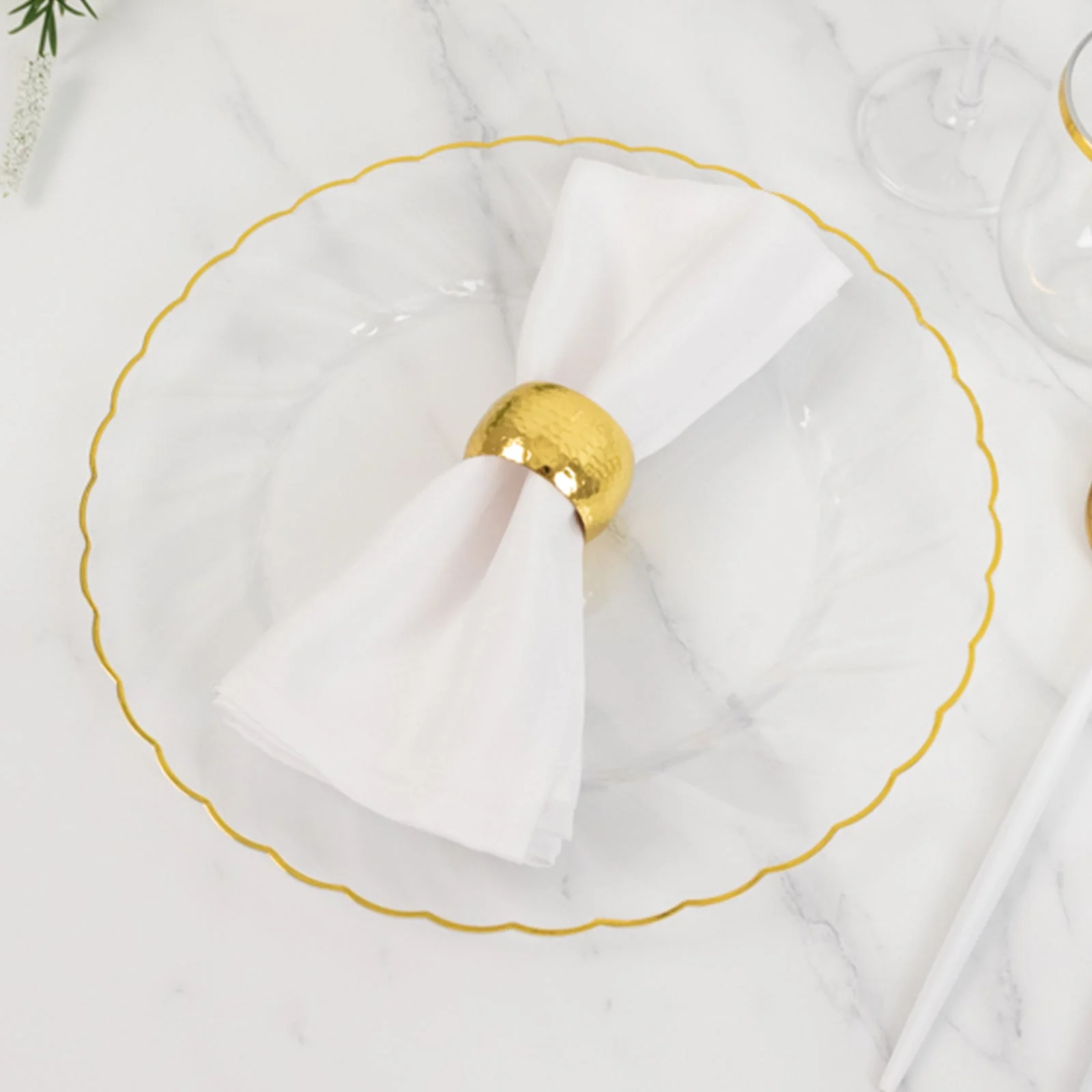 10-Pack Plastic Round Dinner Plates 10" Clear with Gold Flair Rim - Disposable Party Plates for Classy Events & Celebrations - Image 5