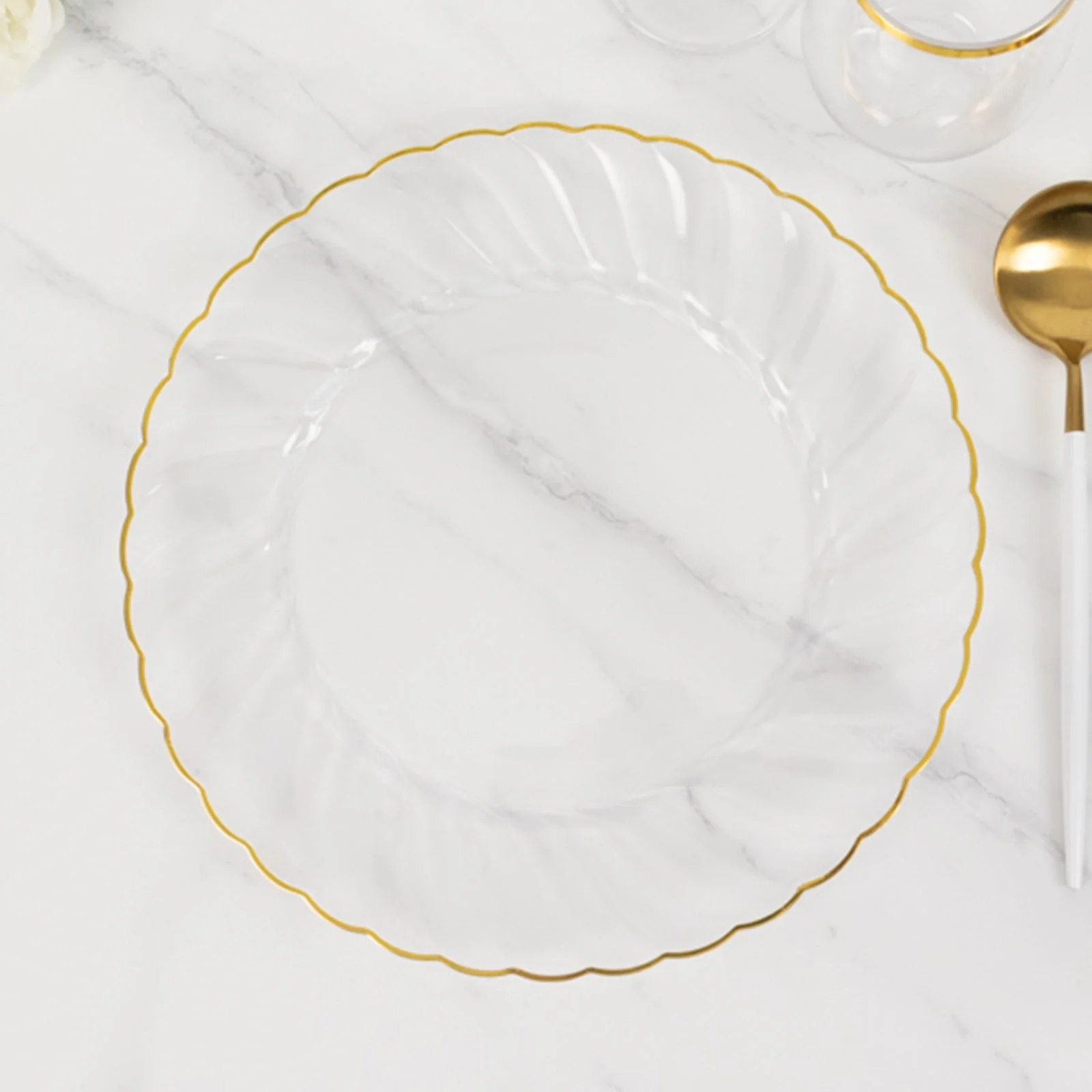10-Pack Plastic Round Dinner Plates 10" Clear with Gold Flair Rim - Disposable Party Plates for Classy Events & Celebrations - Image 7