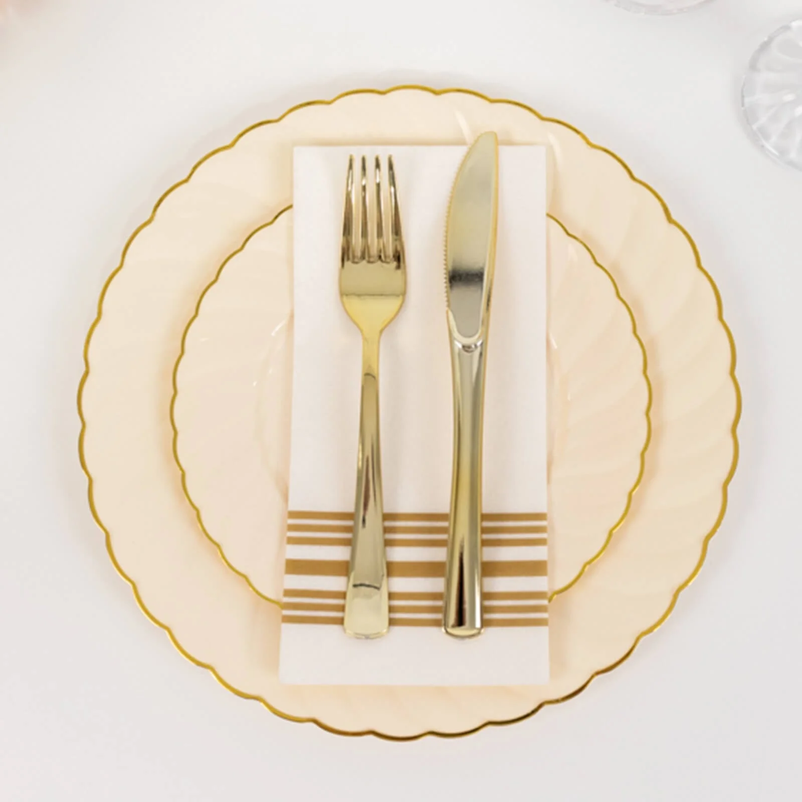 10-Pack Plastic Round Dinner Plates 10" Ivory with Gold Flair Rim - Disposable Party Plates for Classy Events & Celebrations - Image 8