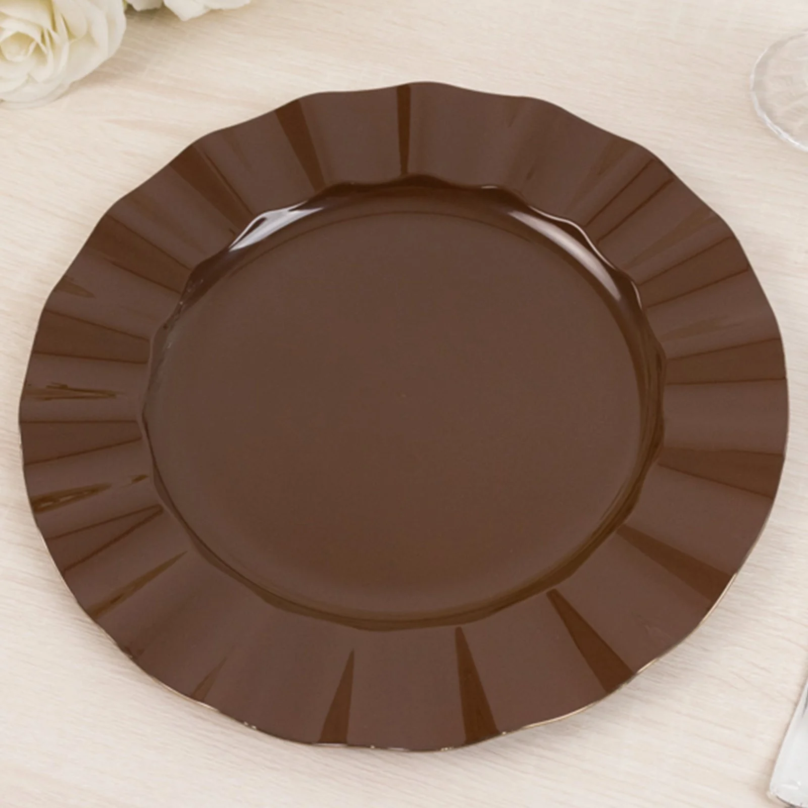10-Pack Plastic Round Dinner Plates 11" Cinnamon Brown Ruffled Rim with Gold Edging - Heavy Duty Disposable Dinnerware - Image 5