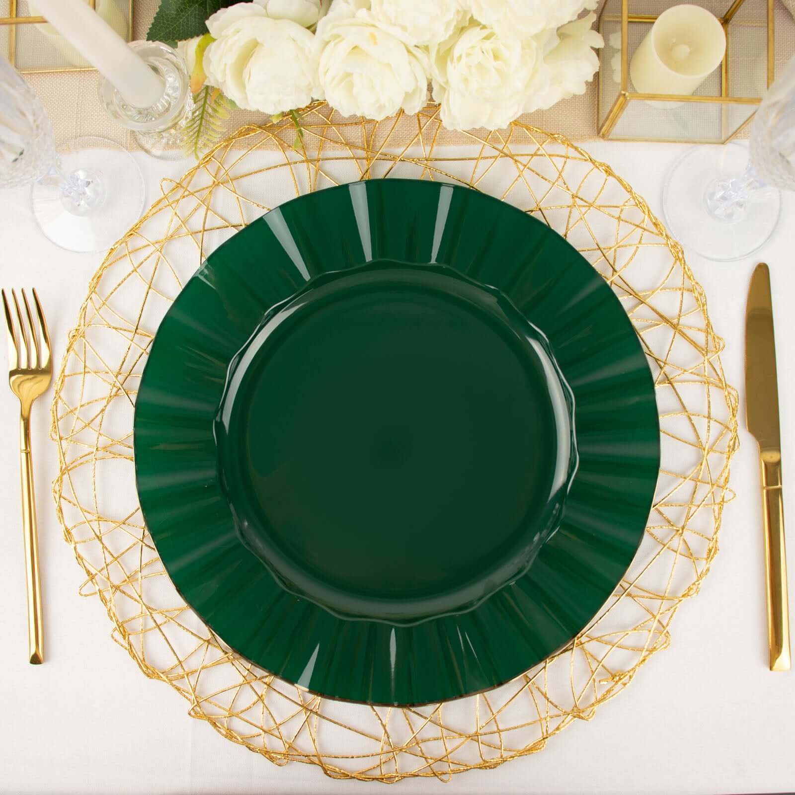 10-Pack Plastic Round Dinner Plates 11" Hunter Emerald Green Ruffled Rim with Gold Edging - Heavy Duty Disposable Dinnerware - Image 6