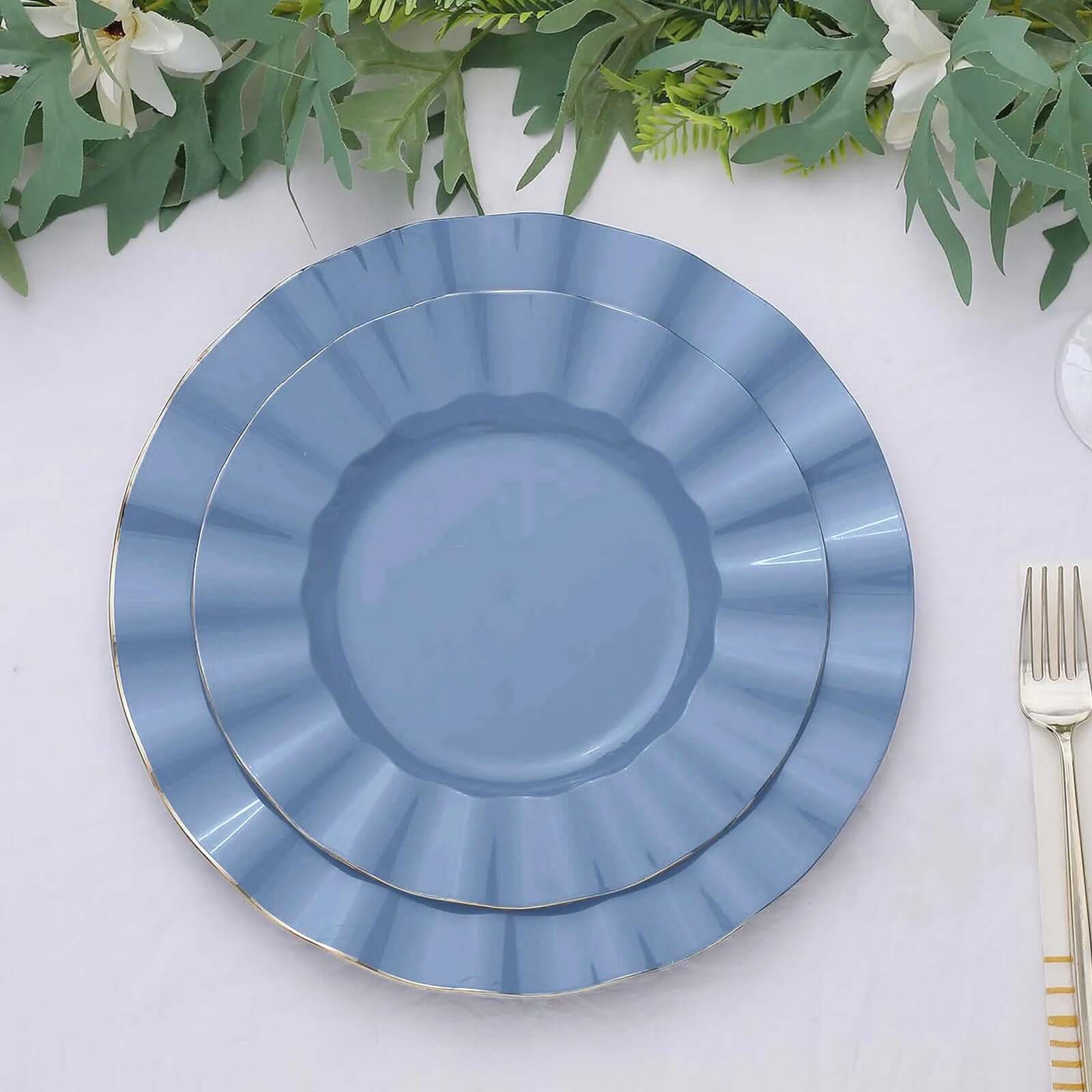 10-Pack Plastic Round Dinner Plates 9" Ocean Blue Ruffled Rim with Gold Edging - Heavy Duty Disposable Dinnerware