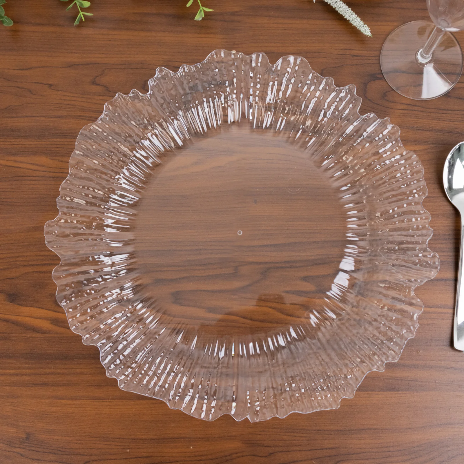 10 Pack Economy Plastic Charger Plates – 13" Clear Reef Rim Design Chargers for Weddings & Parties - Image 7