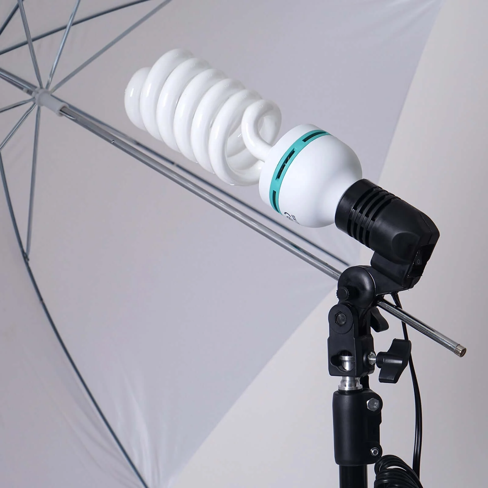 White Umbrella Continuous Lighting Photo Video Studio Kit With Soft Box Reflectors and Muslin Chromakey Backgrounds 1200W - Image 11