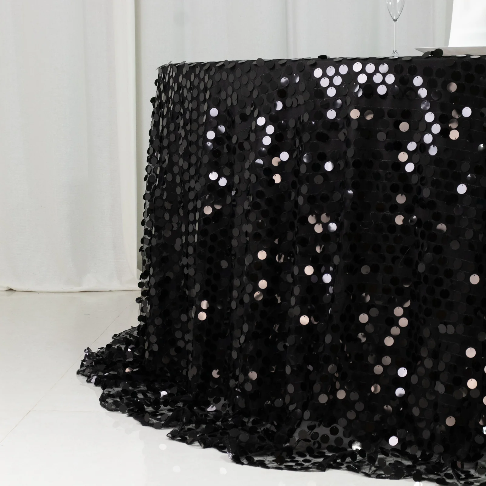 Sequin Round Tablecloth 132" Black - Big Payette Table Cover - Image 8