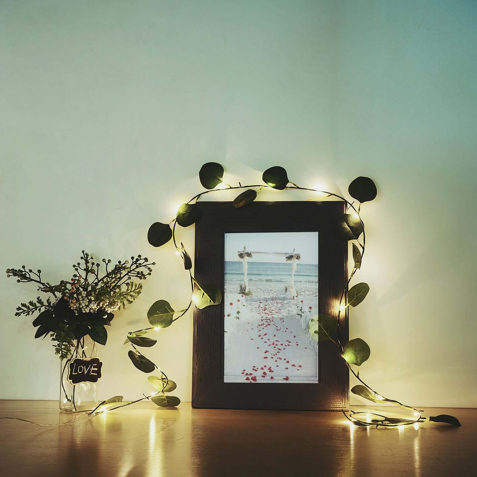 20 LED Silk Garland Vine Lights 7ft Eucalyptus Leaf Design Green Warm White - Battery Operated Fairy Lights - Image 2