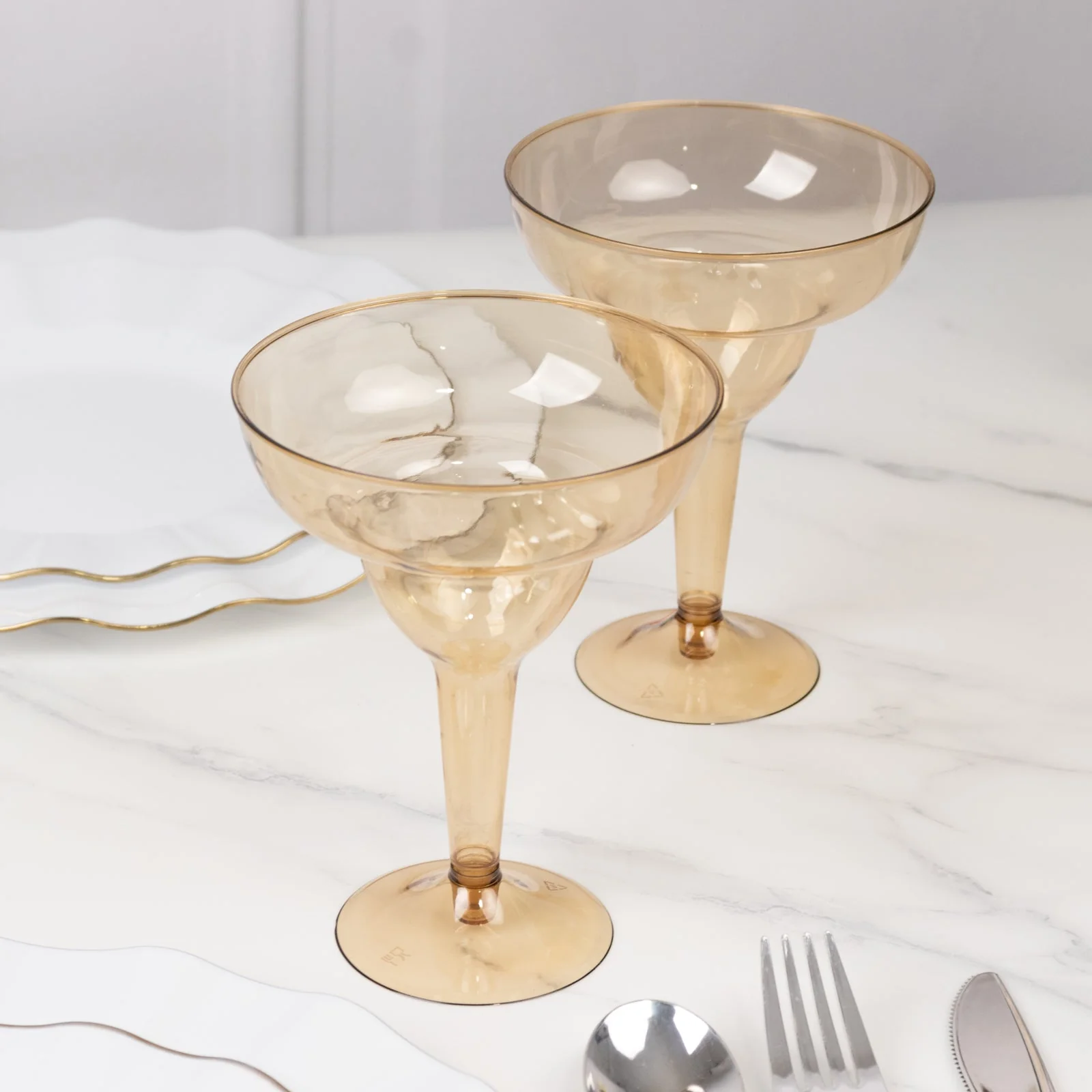 20-Pack Plastic Margarita Glasses 10oz Amber Gold - Disposable Cocktail Cups for Frozen Drinks - Image 3