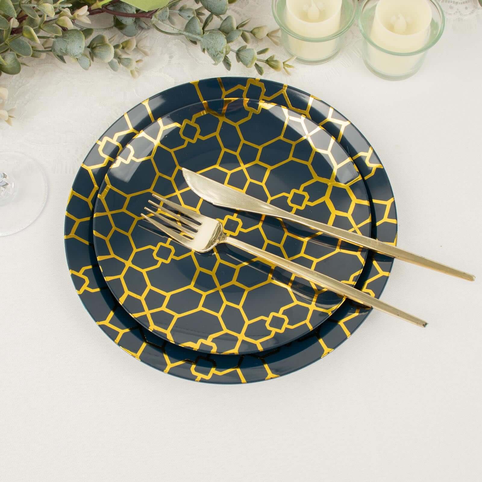 20-Pack Set Plastic Round Dinner and Salad Plates 9", 7" Navy Blue with Geometric Gold Print - Stylish Disposable Dinnerware Set for Festive Occasions - Image 9