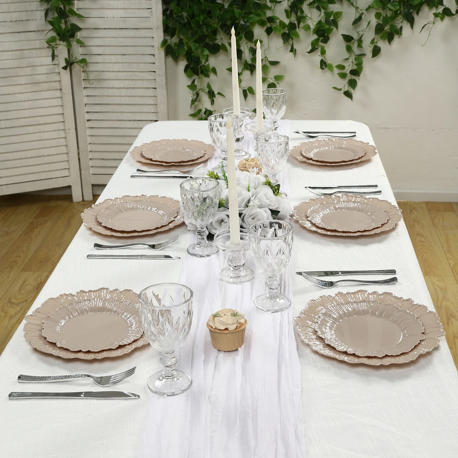 20-Pack Taupe Reef Design Plastic Plates – 7" Dessert & Appetizer Party Plates – Elegant Disposable Tableware - Image 8