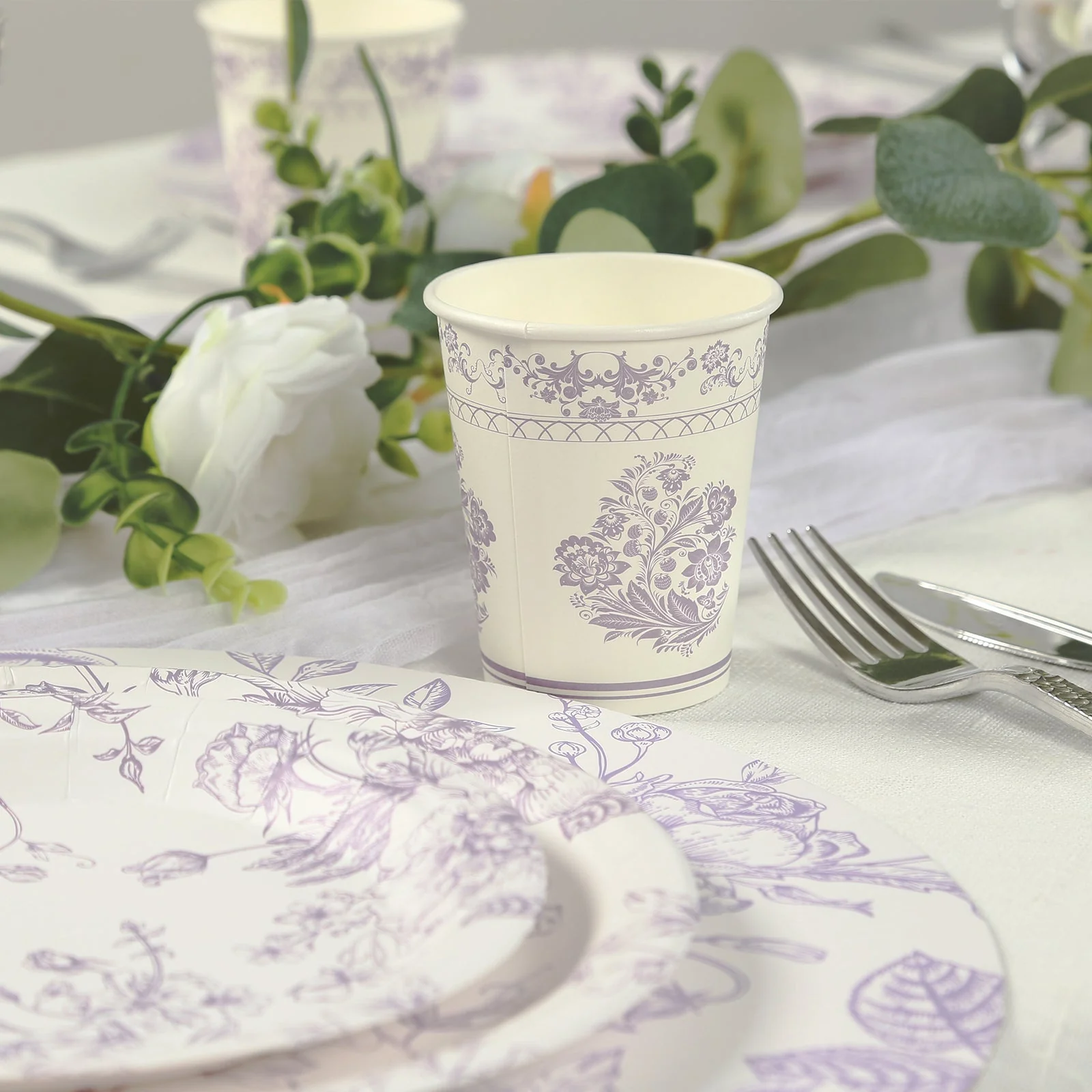 24 Pack Paper Cups in White Lavender Damask Floral Pattern, Elegant Disposable Party Cups - 9oz - Image 4