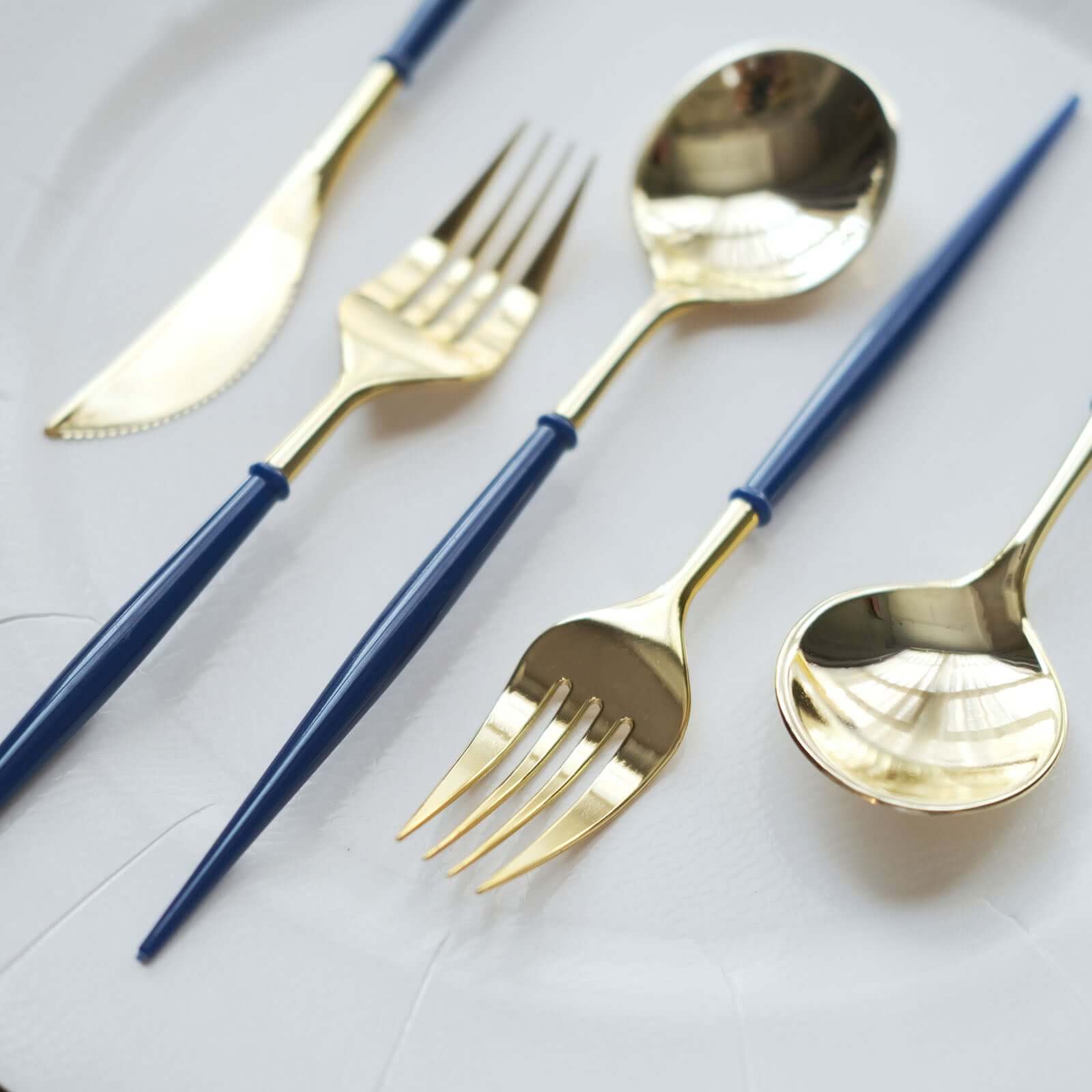 24-Pack Plastic Flatware Set 8" Metallic Gold with Royal Blue Handle - Modern Heavy Duty Disposable Silverware - Image 6