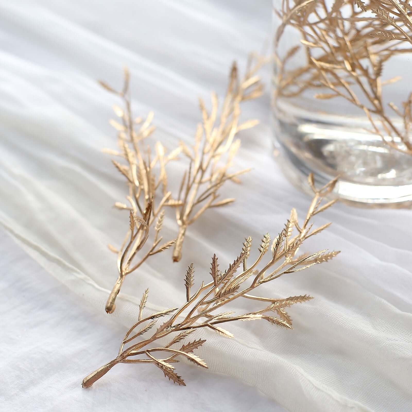 25-Pack Artificial Fern Leaf Branch Stems 6" Metallic Gold - Lightweight Durable Faux Stems for Holiday Wreaths Garlands & Table Accents - Image 8