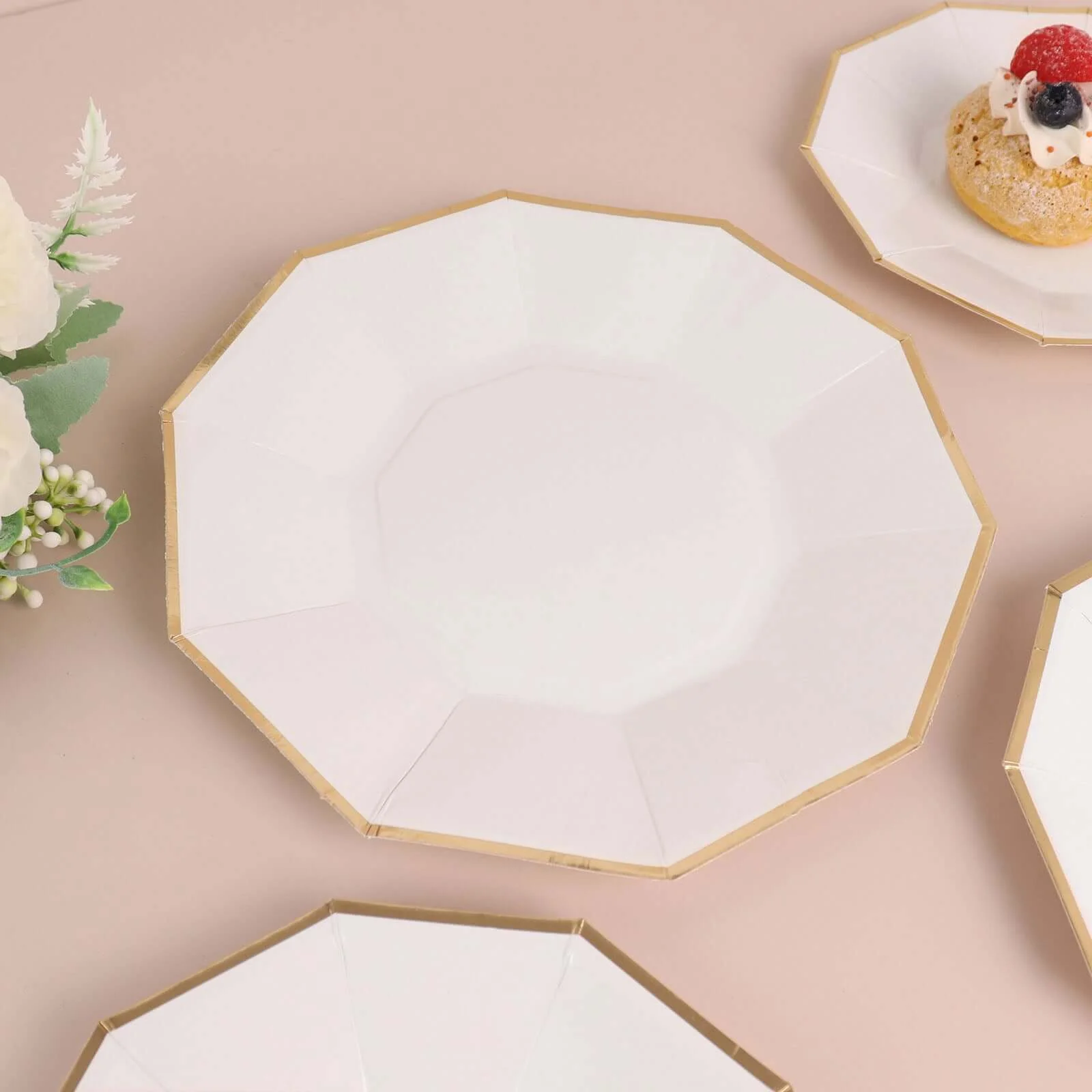 25-Pack Paper Decagon Dinner Plates 9" White with Gold Foil Rim - Geometric Disposable Party Plates for Banquets & Celebrations - Image 13