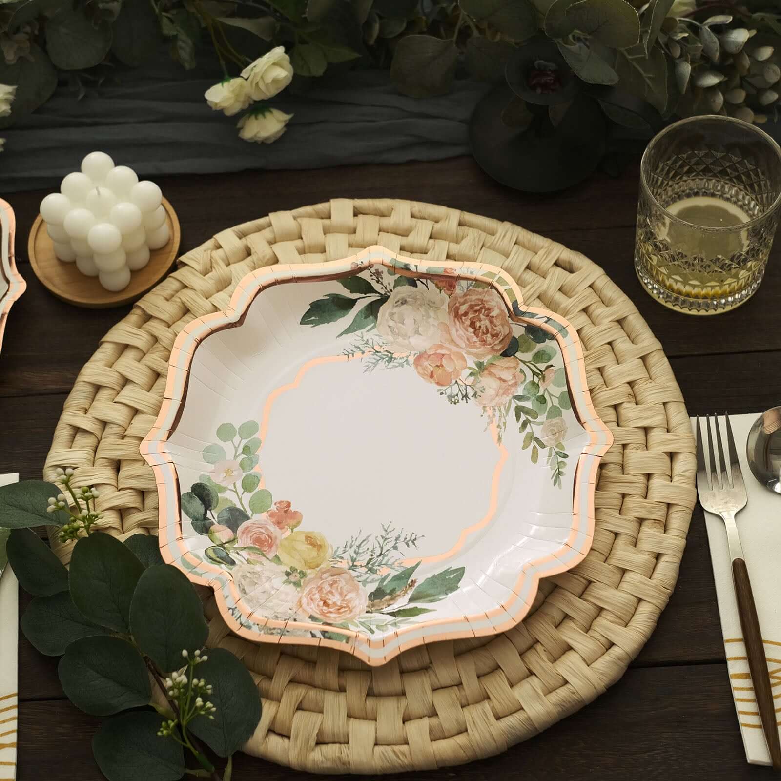 25-Pack Paper Dinner Plates 10" White with Floral Print & Rose Gold Scallop Rim - 300GSM Disposable Party Plates - Image 10