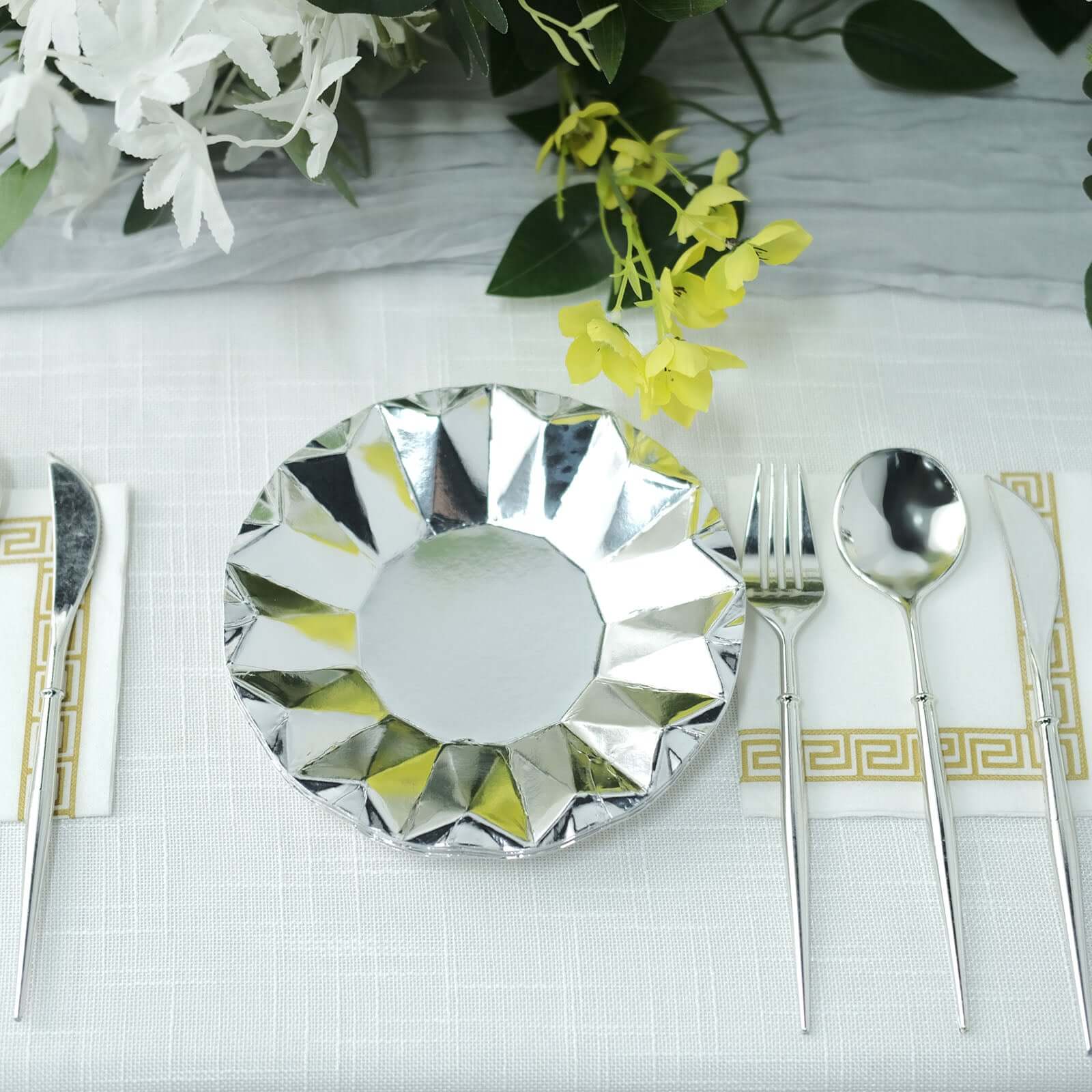 25-Pack Paper Round Dessert Plates 7" Metallic Silver with Geometric Prism Rim - 400GSM Disposable Appetizer Salad Plates - Image 6