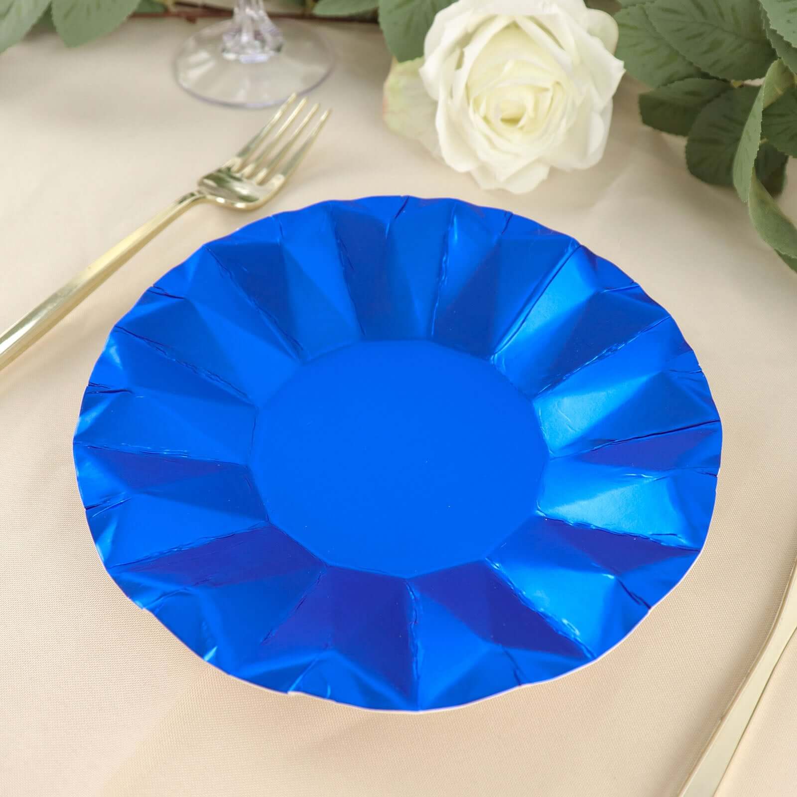 25-Pack Paper Round Dessert Plates 7" Royal Blue with Geometric Prism Rim - 400GSM Disposable Appetizer Salad Plates - Image 15