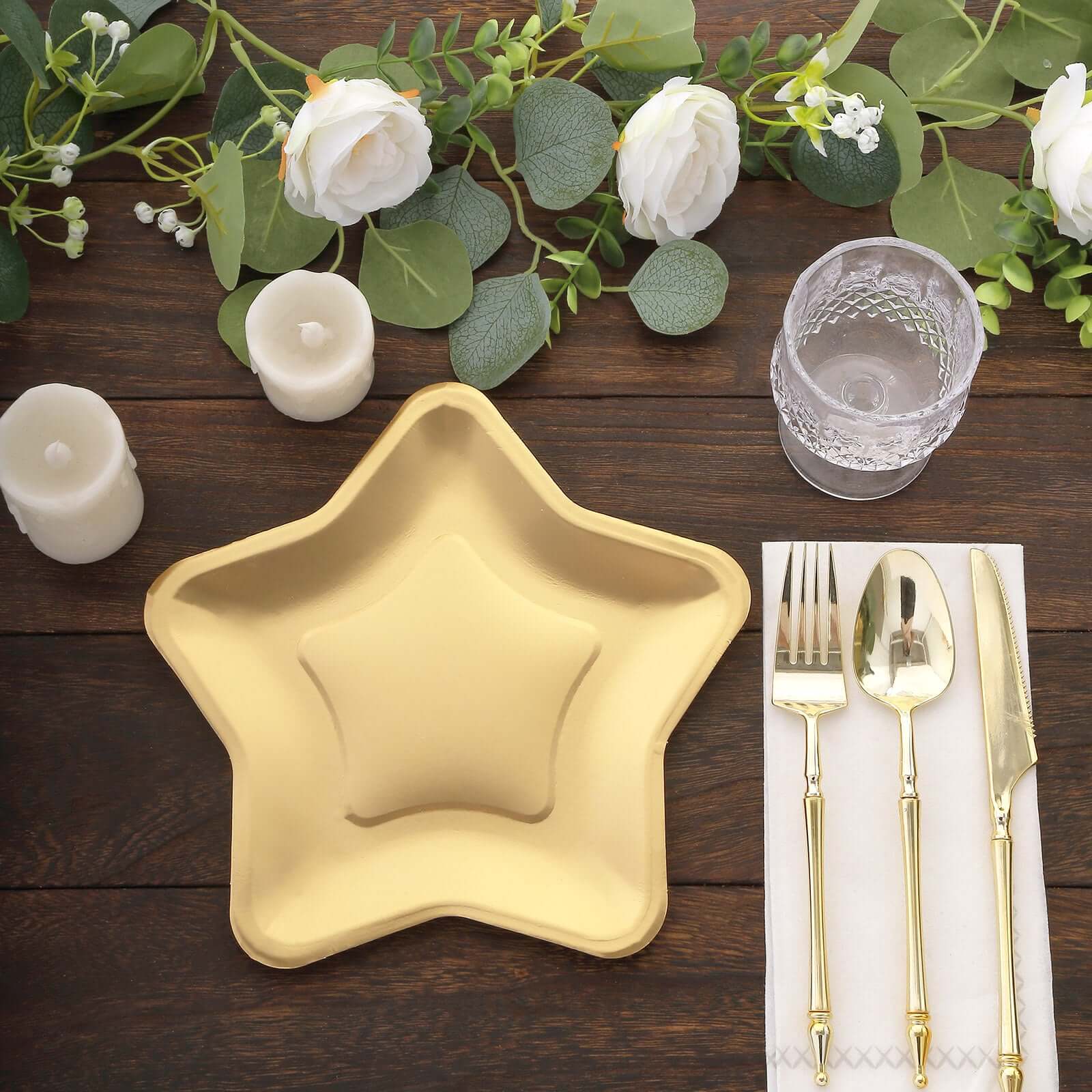 25-Pack Paper Star Shaped Dinner Plates 9" Matte Gold - 300GSM Eco-friendly Disposable Party Plates for Festive Occasions - Image 2