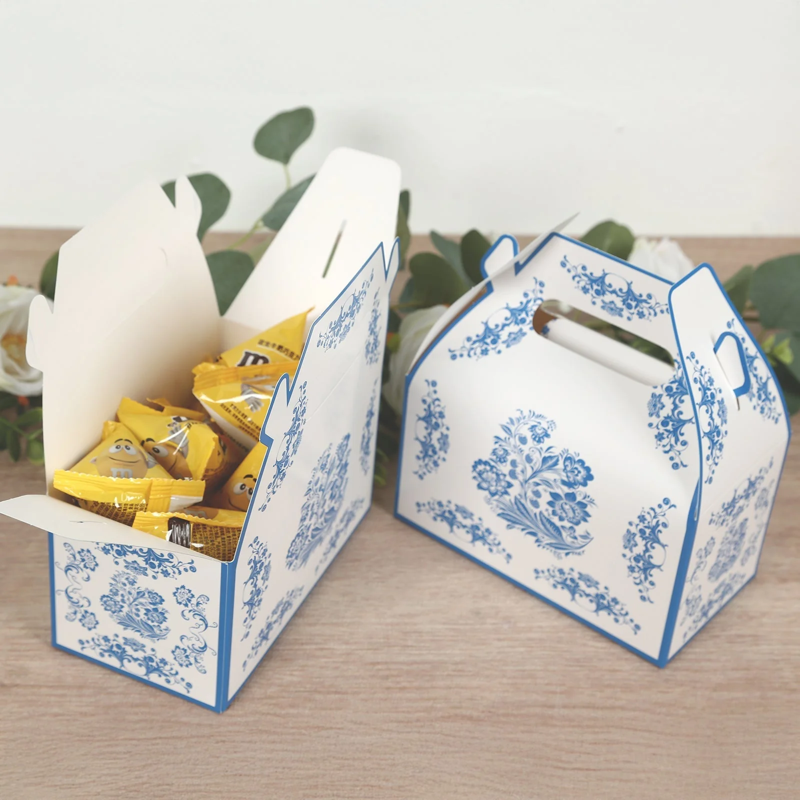 25 Pack Party Favor Tote Gable Boxes in White Royal Blue Damask Floral Pattern, Candy Treat Gift Boxes - 6"x3.5"x7" - Image 6