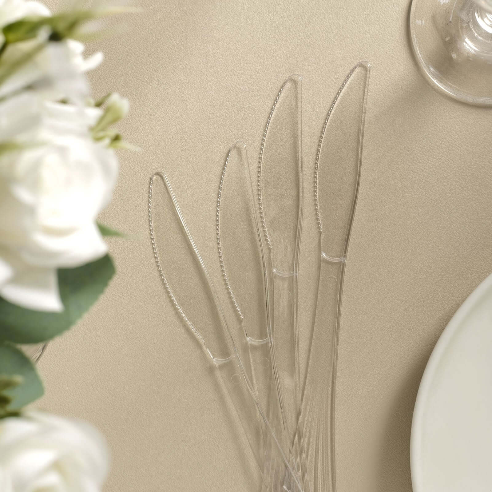 25-Pack Plastic Knives 7" Clear Heavy Duty with Fluted Handles - Disposable Utensils - Image 15