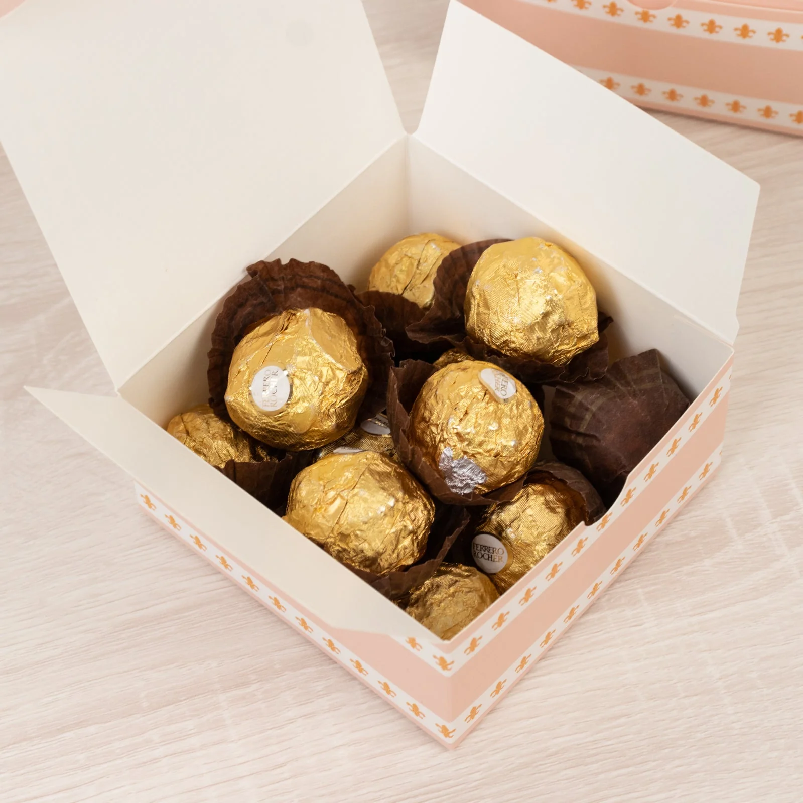 25-Pack Favor Boxes Vintage Rose Floral – Dusty Rose Cardstock Gift Boxes for Treats, Chocolates, Macarons & Small Gifts - 4"x4"x2" - Image 3