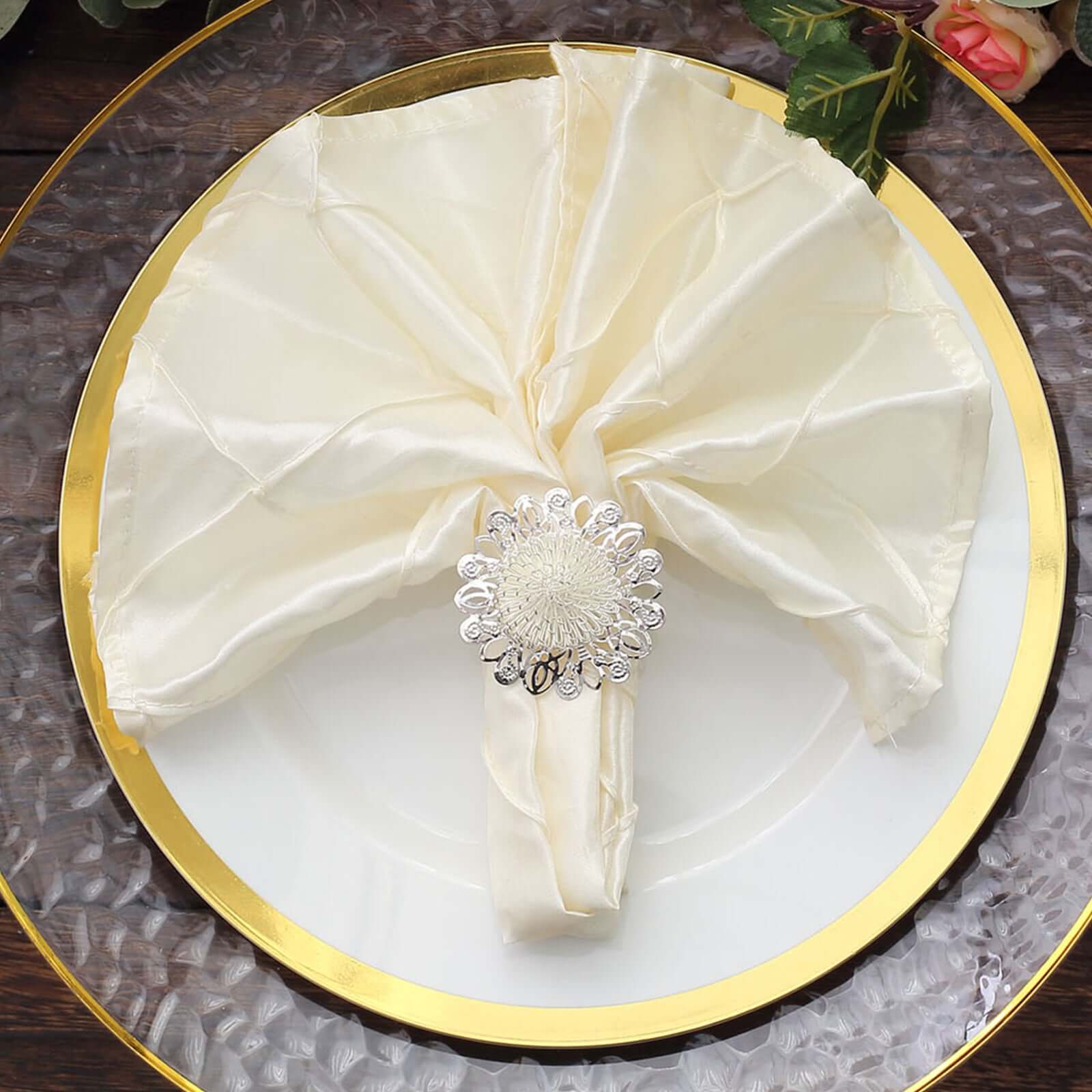 4 Pack Elegant Silver Metal Daisy Flower Napkin Rings, Floral Serviette Buckle Napkin Holders 2" - Image 4