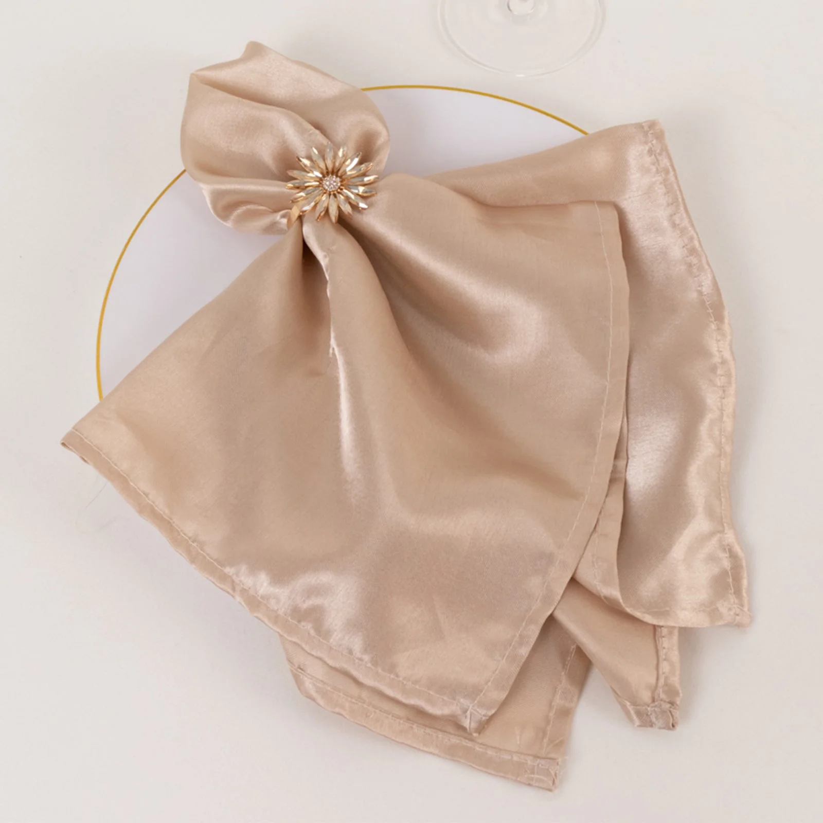 4 Pack Amber Gold Daisy Floral Metal Napkin Rings with Rhinestone Accents, Decorative Napkin Holders - 2" - Image 5