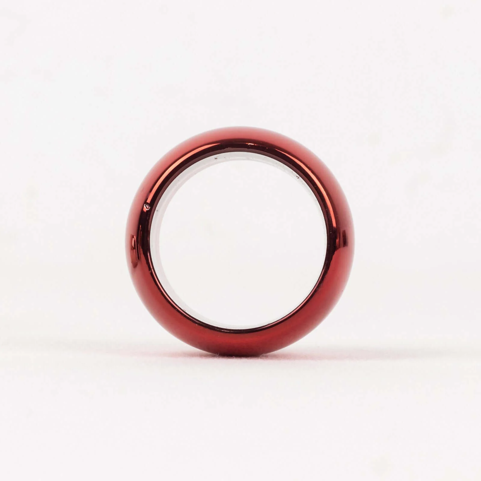 4 Pack Shiny Metallic Red Acrylic Napkin Rings - Image 8