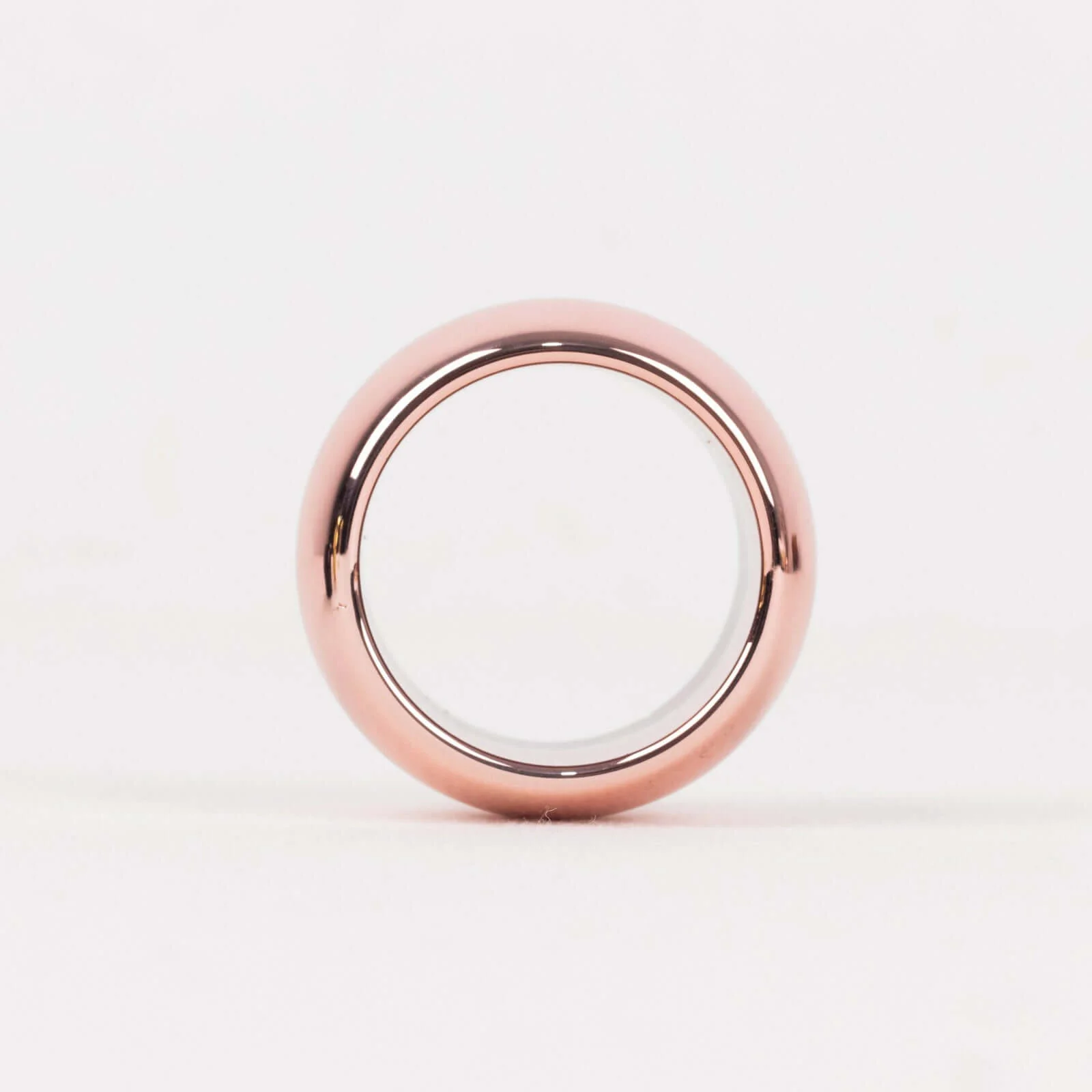 4 Pack Shiny Metallic Rose Gold Acrylic Napkin Rings - Image 8