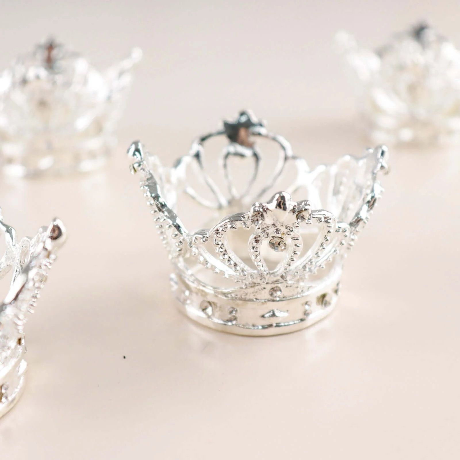 4 Pack Silver Metal Crown Rhinestone Napkin Rings, Royal Bling Napkin Holders - Image 2