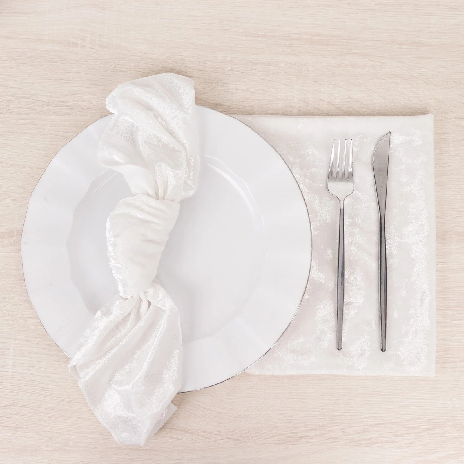 5 Pack Premium Crushed Velvet Napkins 20"x20" White - Exquisite Lustrous Cloth Napkins for Chic Table Settings - Image 2