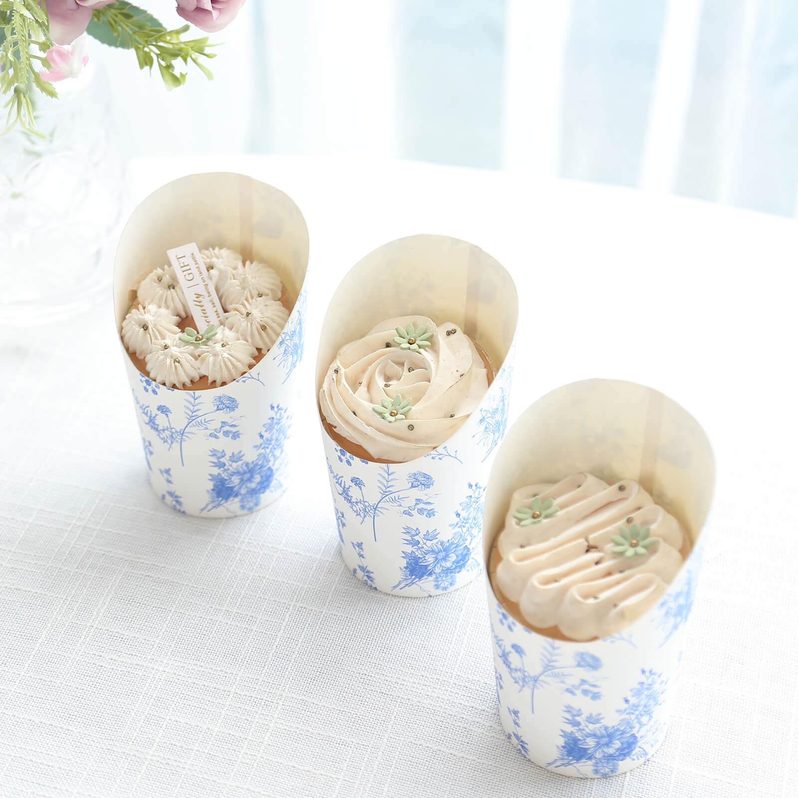 50-Pack White Blue Paper Popcorn Box Cone Cups 14oz, Disposable Appetizer Snack Cups with French Toile Floral Pattern - Durable and Stylish - Image 10