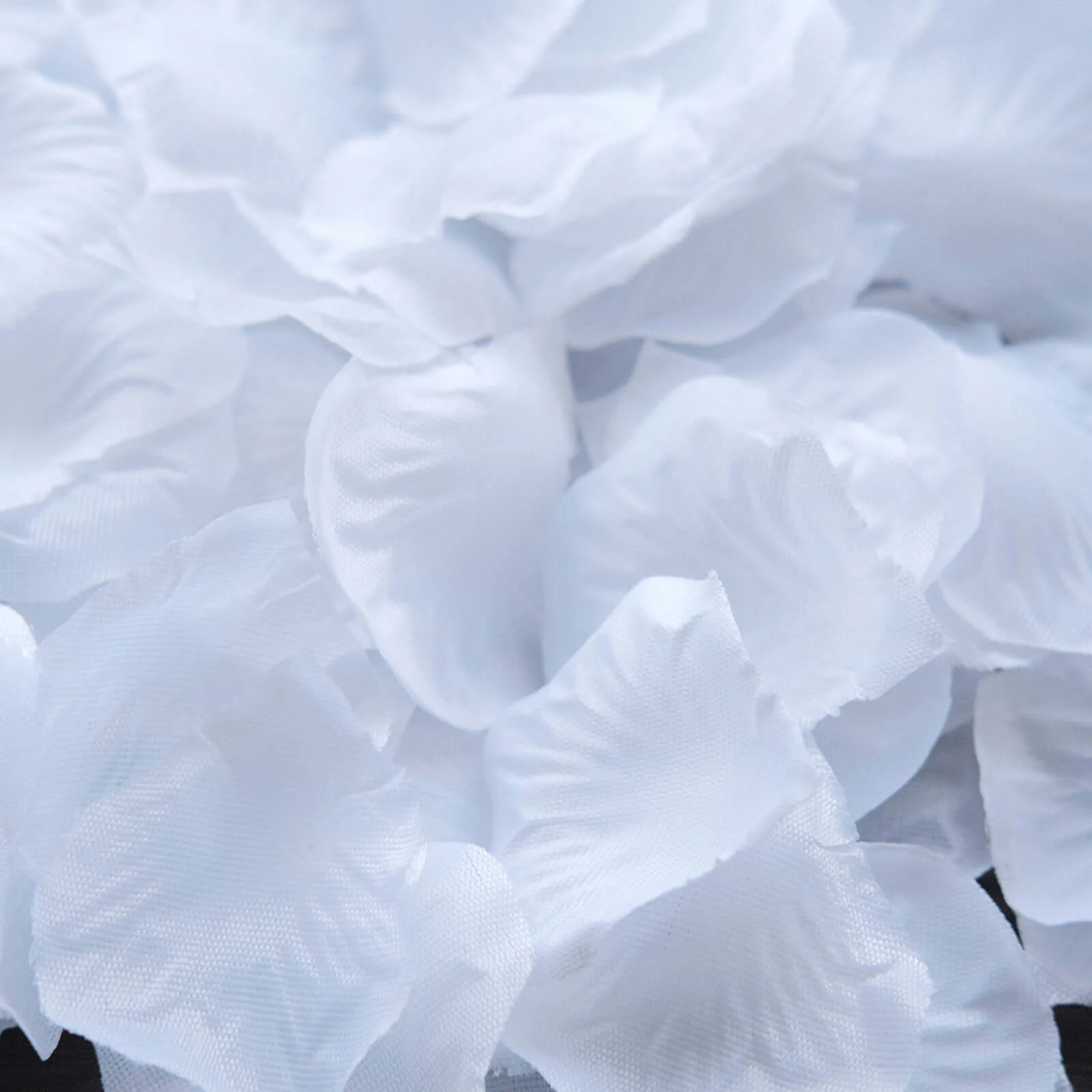 500-Pack Silk Rose Petals Confetti White Round Design - Decorative Table or Floor Scatters for Romantic Events - Image 8