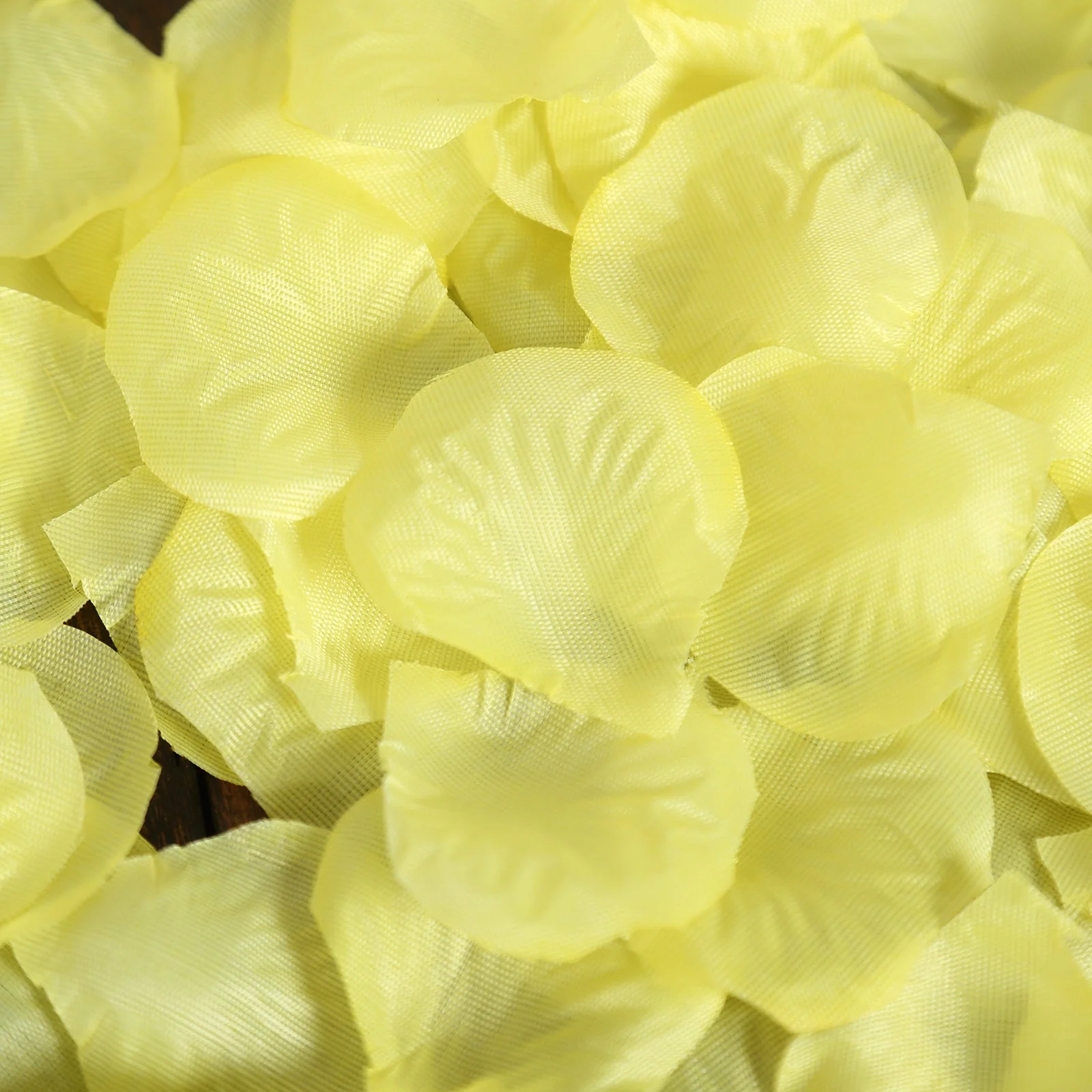 500-Pack Silk Rose Petals Confetti Yellow Round Design - Decorative Table Scatters - Image 12