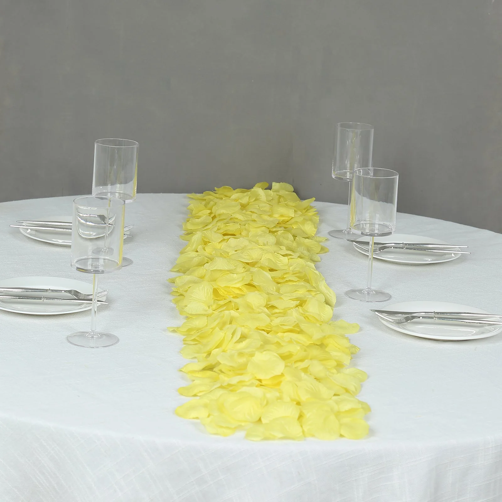 500-Pack Silk Rose Petals Confetti Yellow Round Design - Decorative Table Scatters - Image 9
