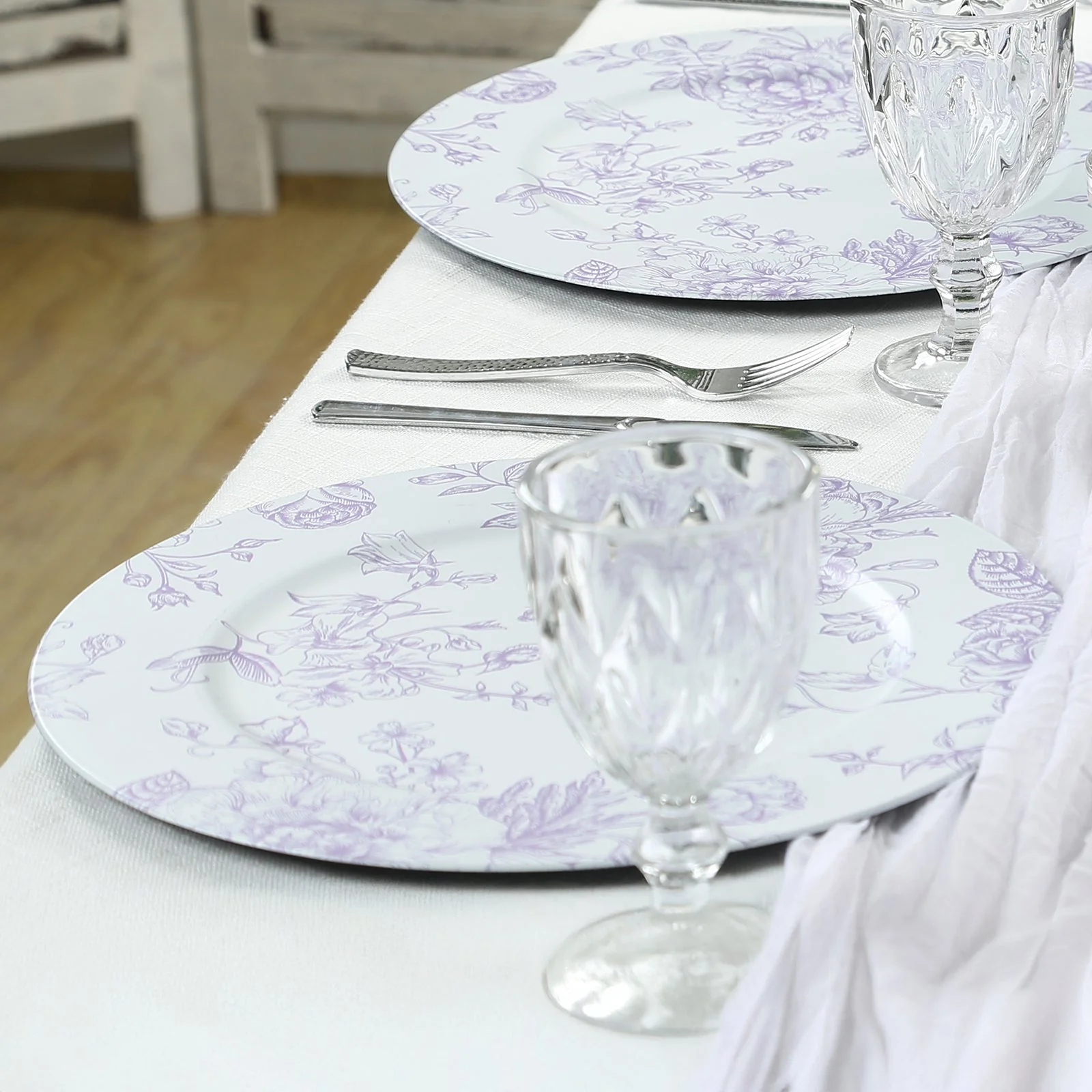 6 Pack Floral Acrylic Charger Plates in French Toile Pattern, Matte Lavender and White Round Dinner Charger Event Tabletop Decor - 13" - Image 2