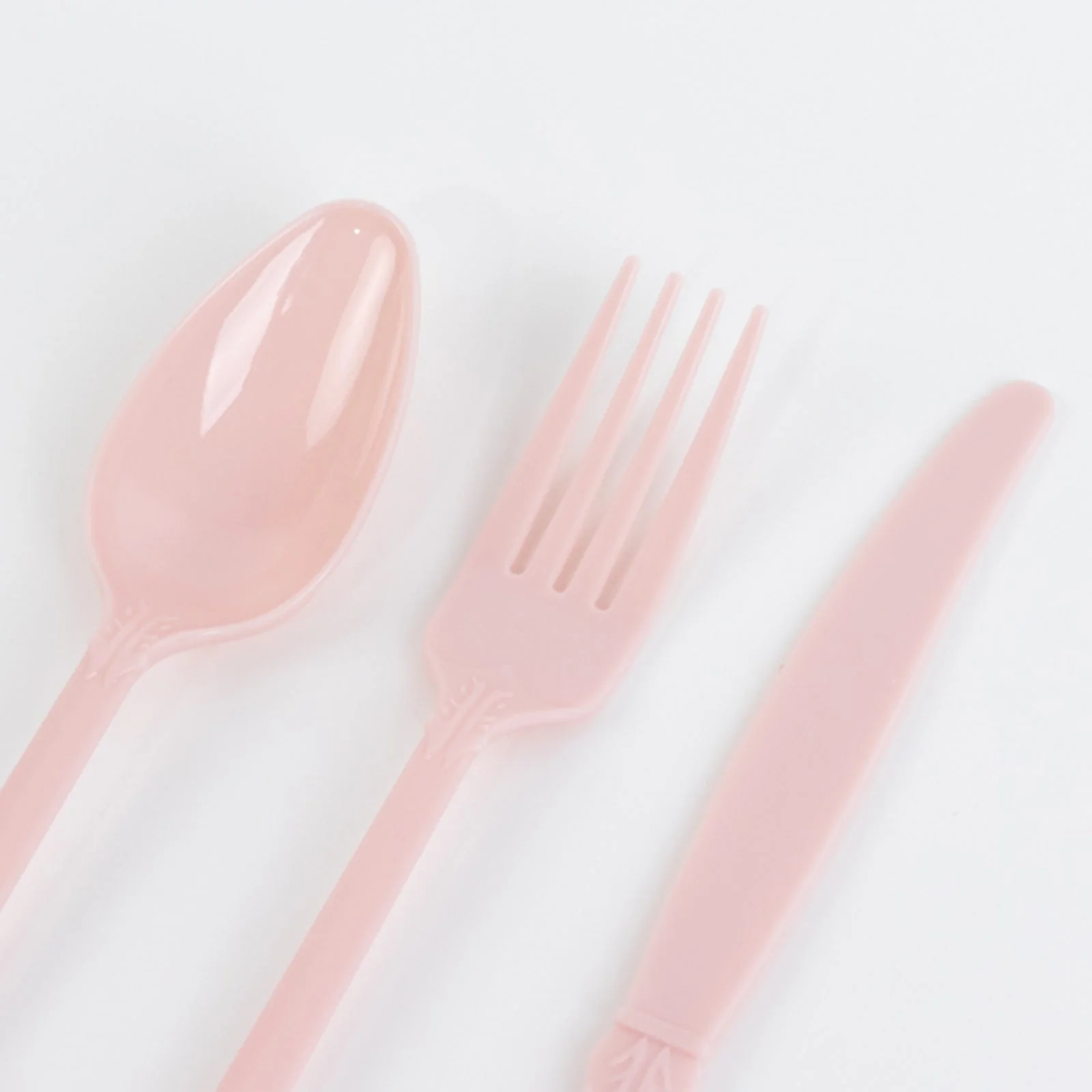 72 Pcs Plastic Silverware Set Blush in Baroque Style - Heavy Duty Disposable Knife, Fork, and Spoon Set - Image 9
