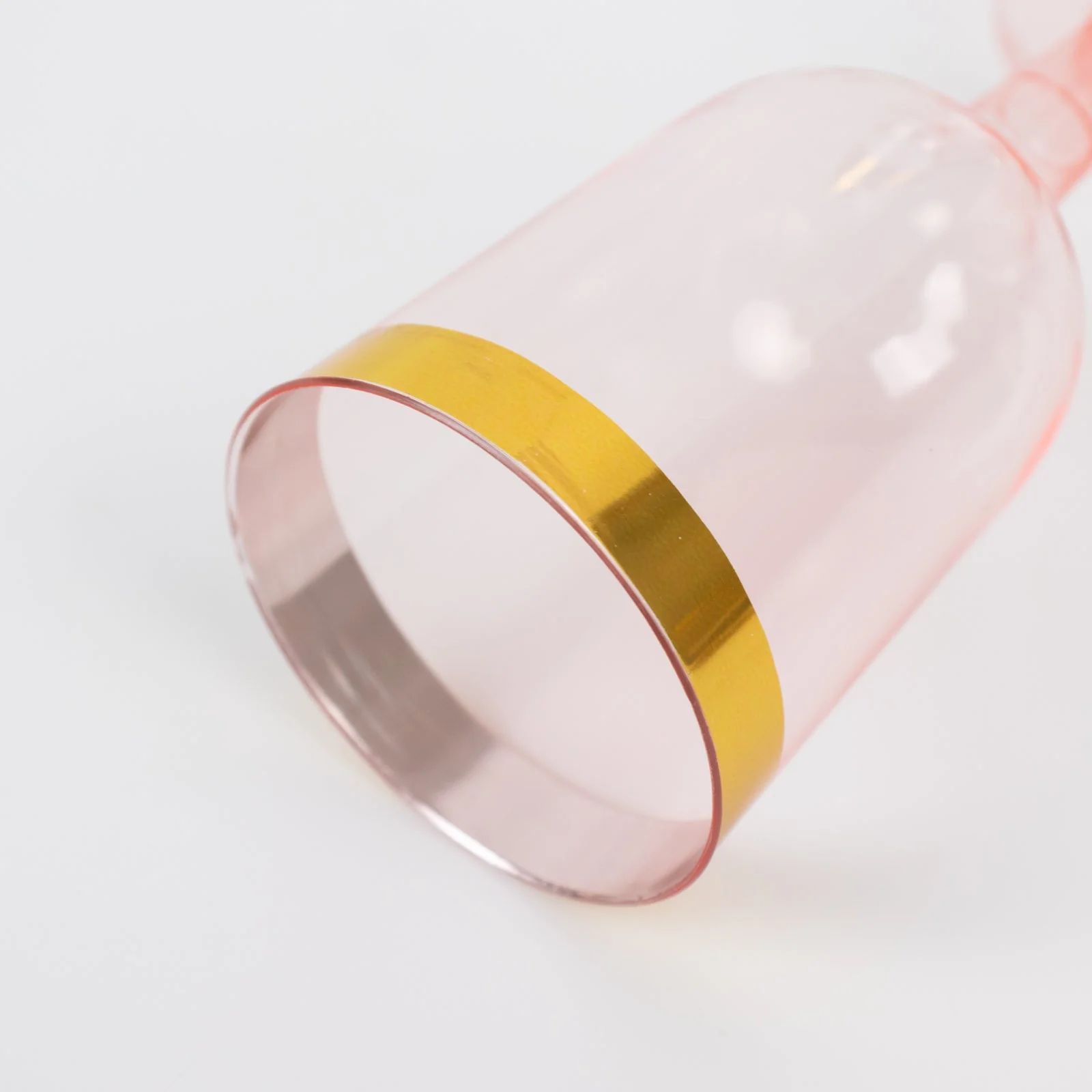 12 Pack Plastic Short Stem Wine Glasses 6oz Transparent Blush/Gold Rim - Disposable Cups for Parties - Image 7