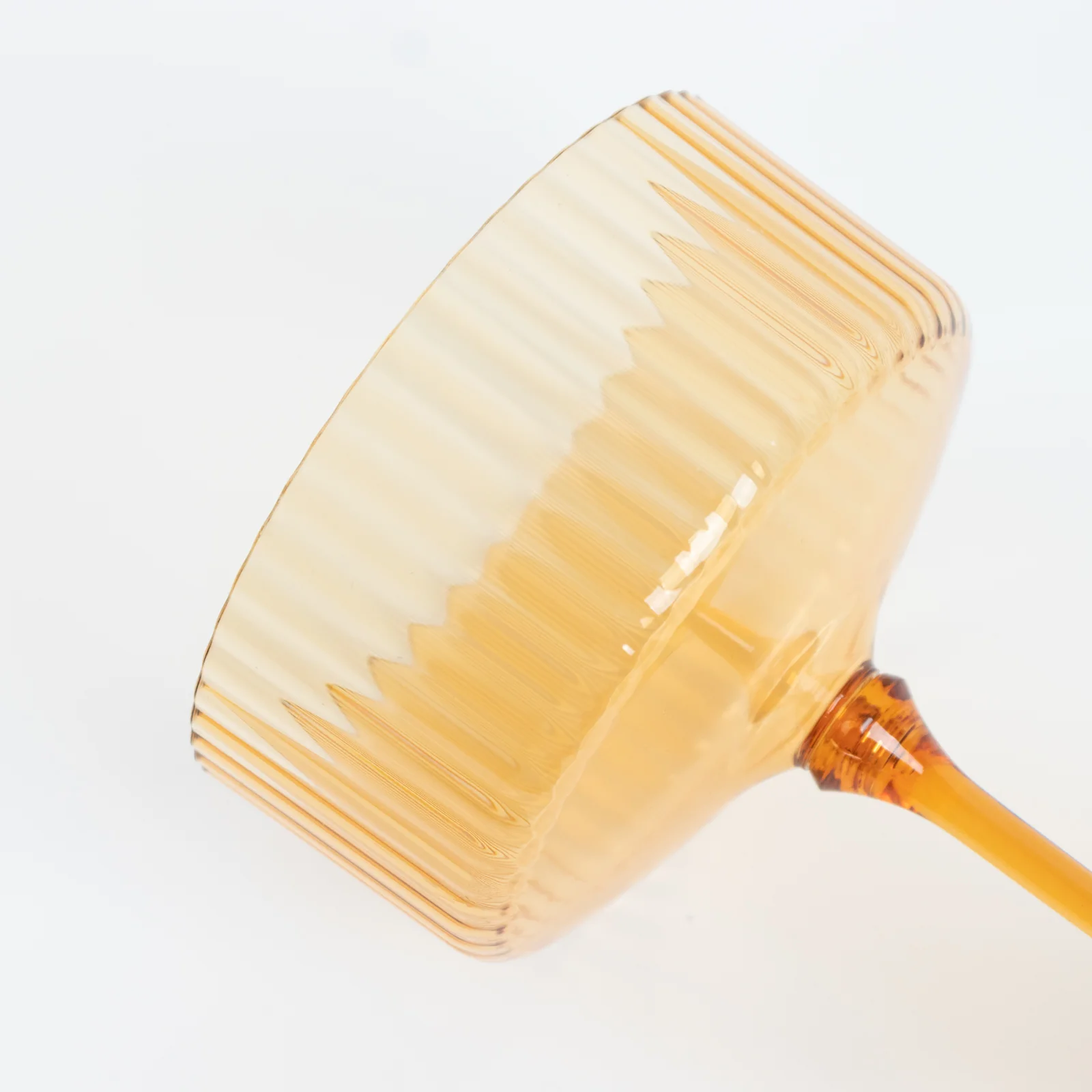 24-Pack Premium Disposable Cocktail Glasses – 10oz Amber Gold Ribbed Plastic Coupe Champagne Cups with Detachable Stem & Base – Party & Event Drinkware - Image 5