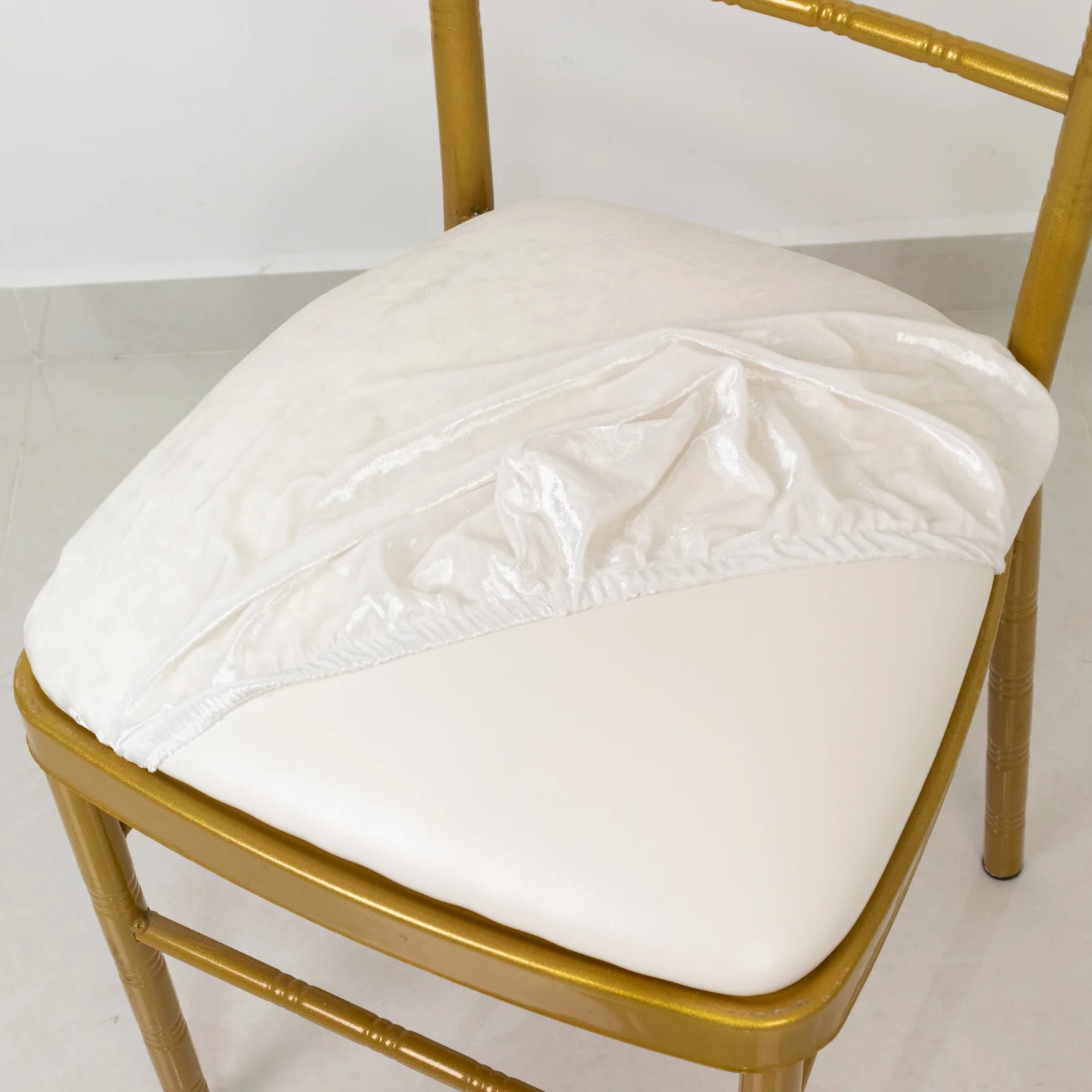 5 Pack Crushed Velvet Chiavari Chair Seat Pad Covers – White Stretch Cushion Slipcovers for Dining Chairs, Washable & Reusable - Image 2