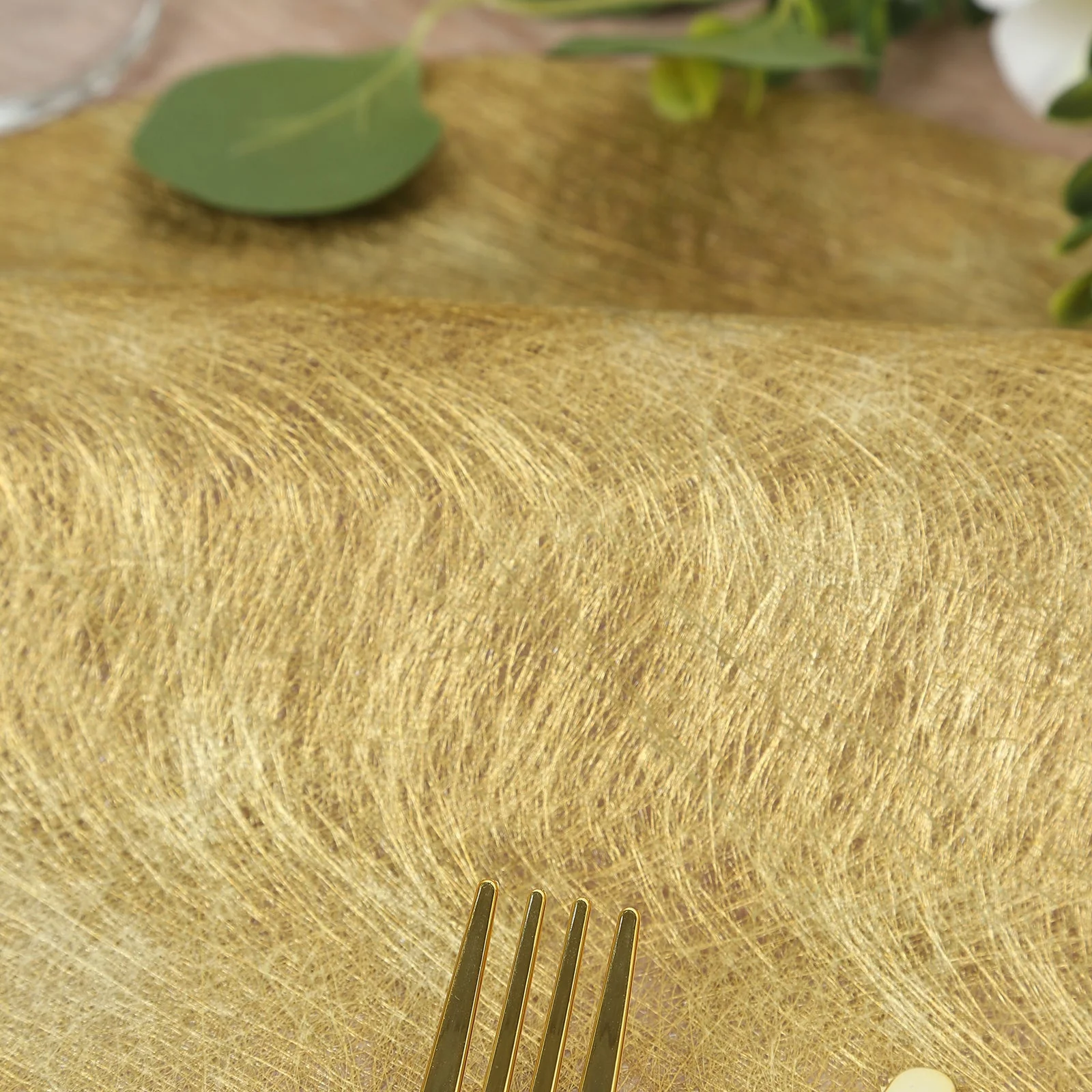 50 Pack Non-Woven Mesh Fiber Round Placemats, 13" Metallic Gold Disposable Table Mats for Dining & Events - Image 6