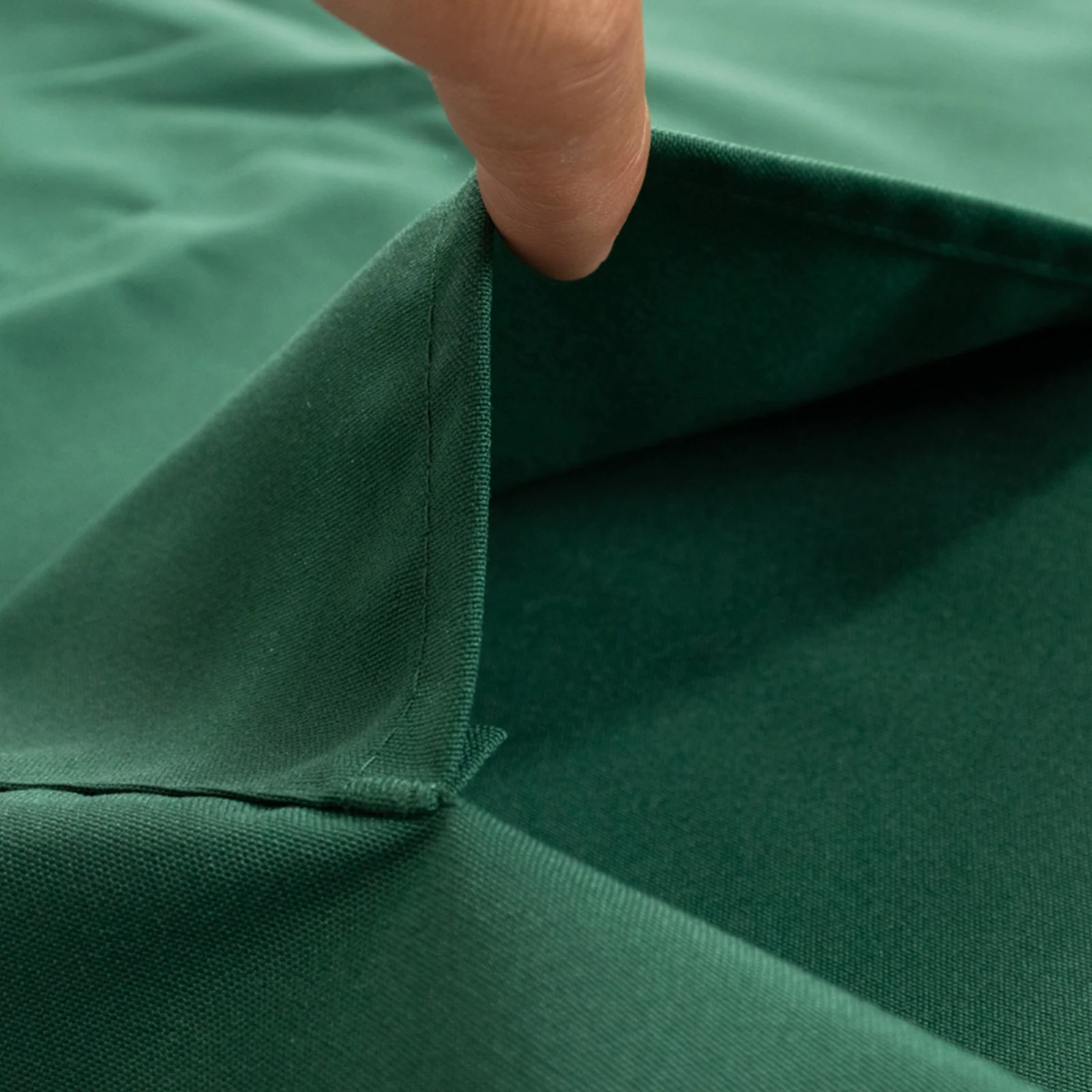 Hunter Emerald Green Premium Polyester Kitchen Chef Apron with Adjustable Neck and Long Ties, Waterdrop Resistant 2 Pockets Unisex Cooking Bib Apron - Image 2