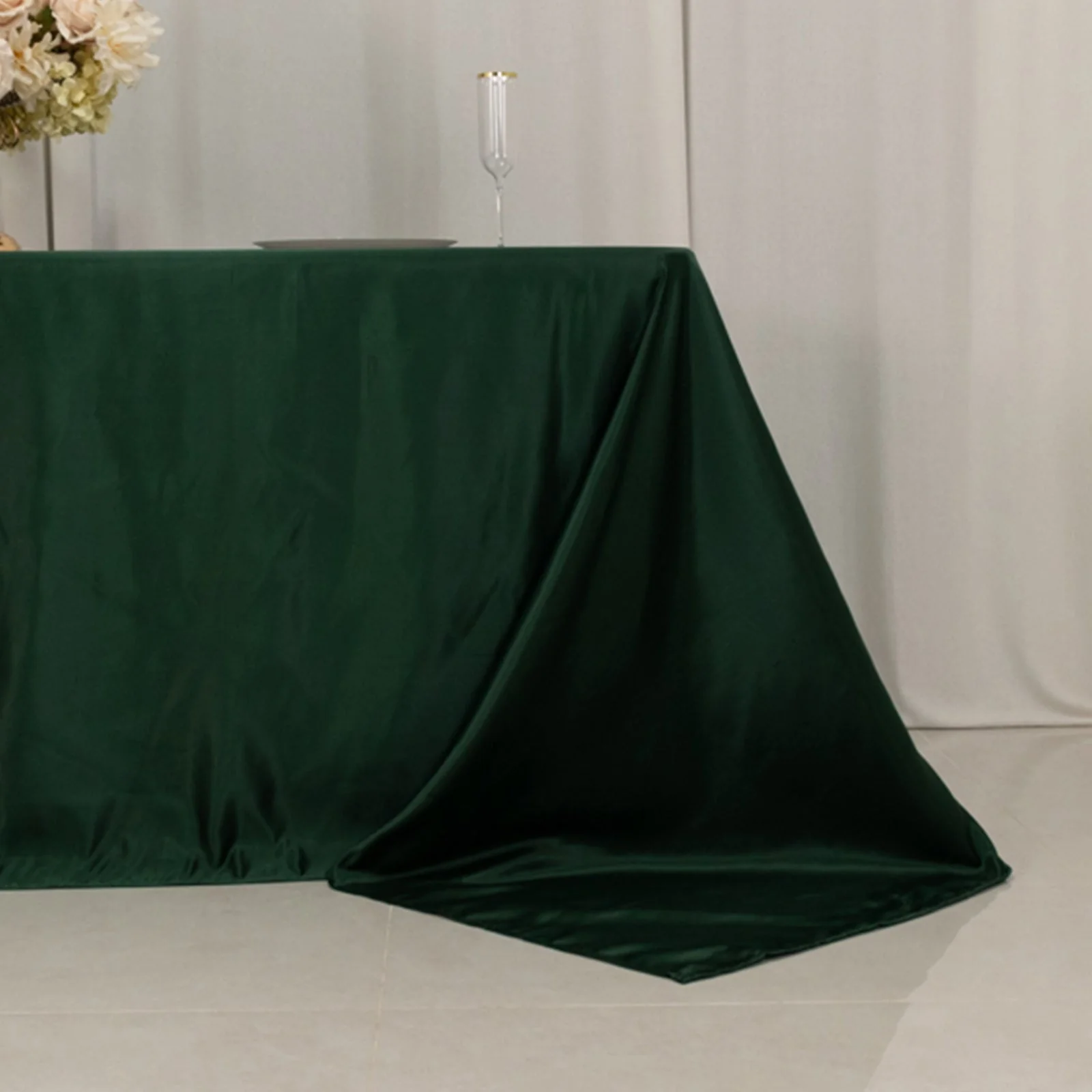 Lamour Satin Rectangle Tablecloth 90"x132" Hunter Emerald Green - Seamless Table Cover - Image 2