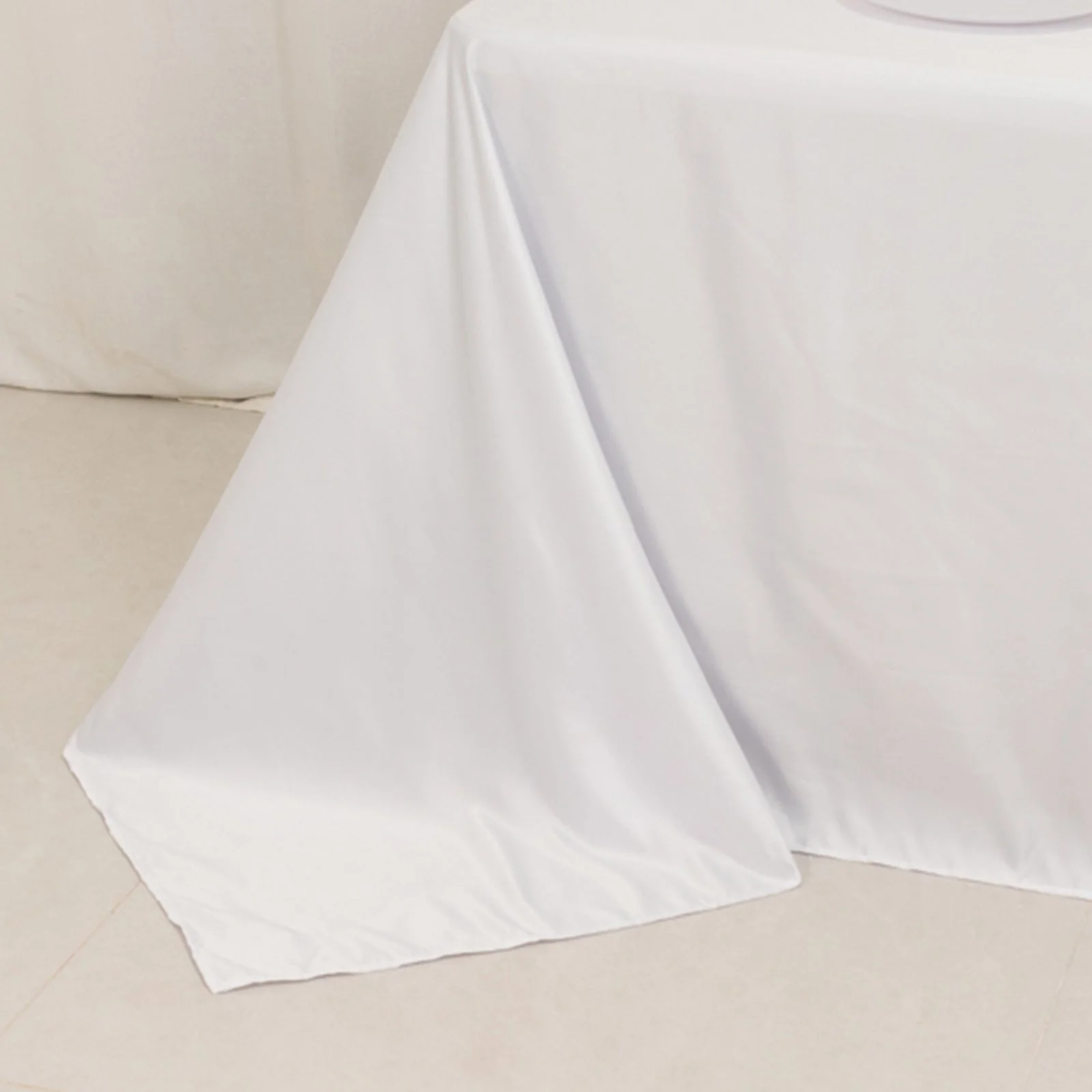 Lamour Satin Rectangle Tablecloth 90"x132" White - Exquisite Seamless Table Cover for Upscale Events - Image 2
